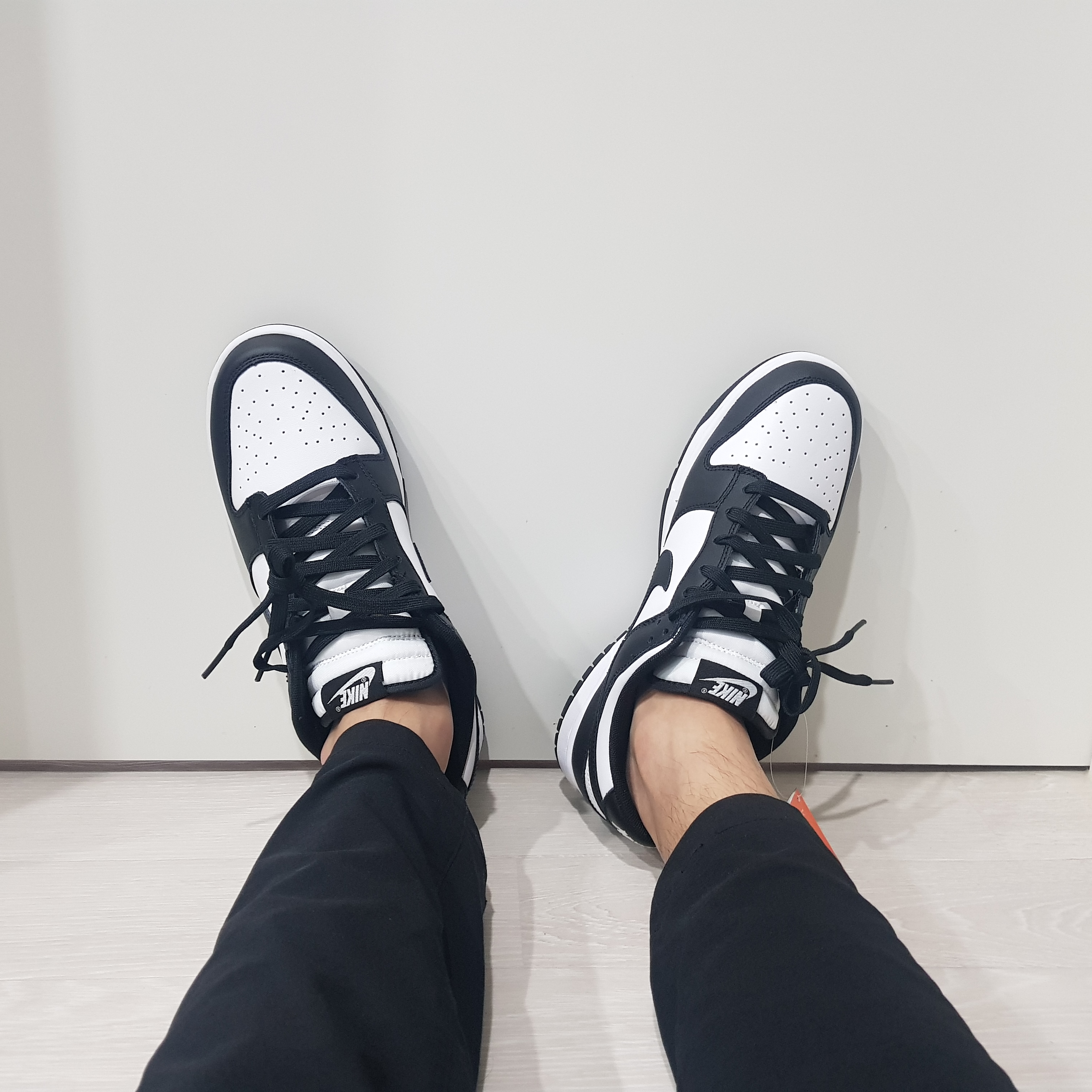 Nike Dunk Low Retro Black 착용 스타일