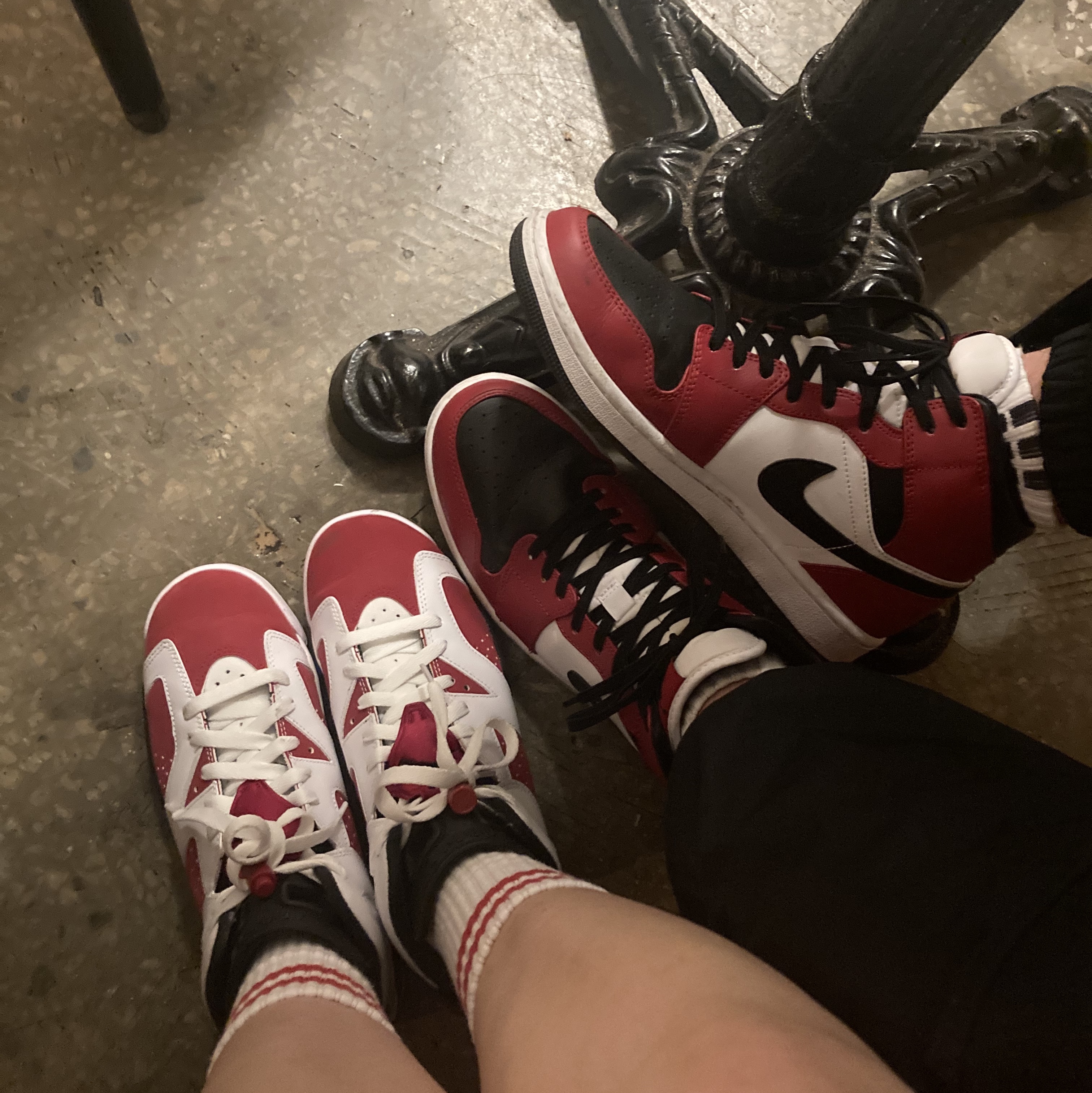 (GS) Jordan 6 Retro Carmine 2021, Jordan 1 Mid Chicago Black Toe 착용 스타일