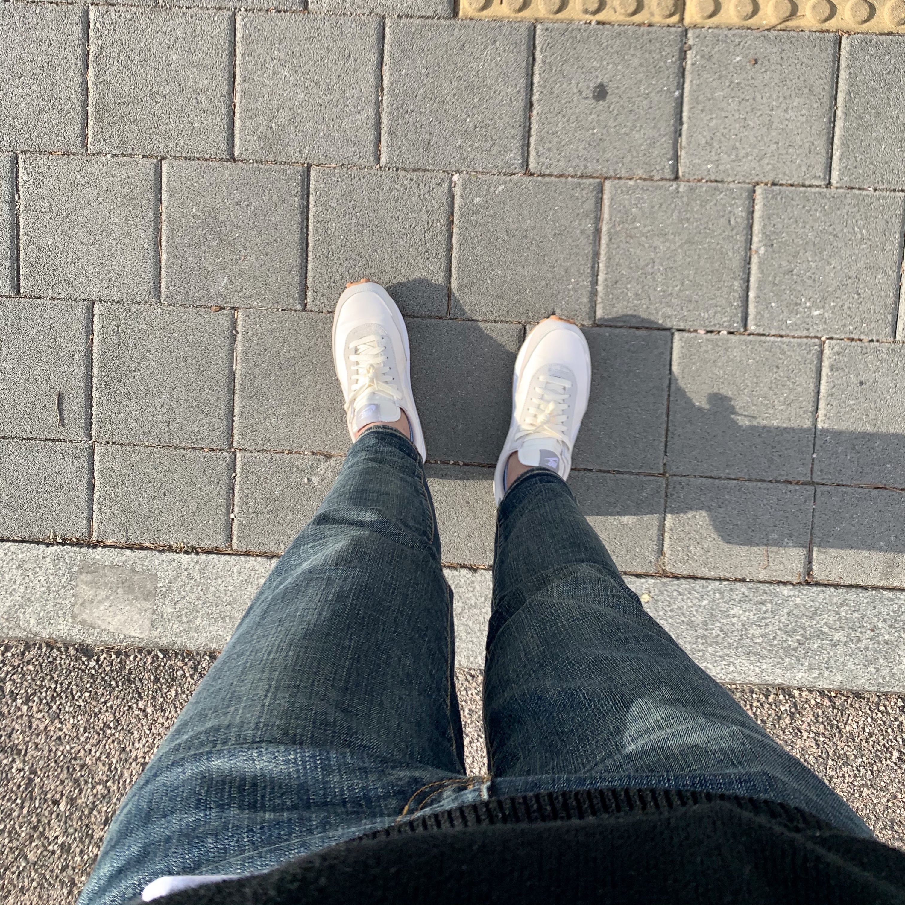 (W) Nike Daybreak Summit White 착용 스타일
