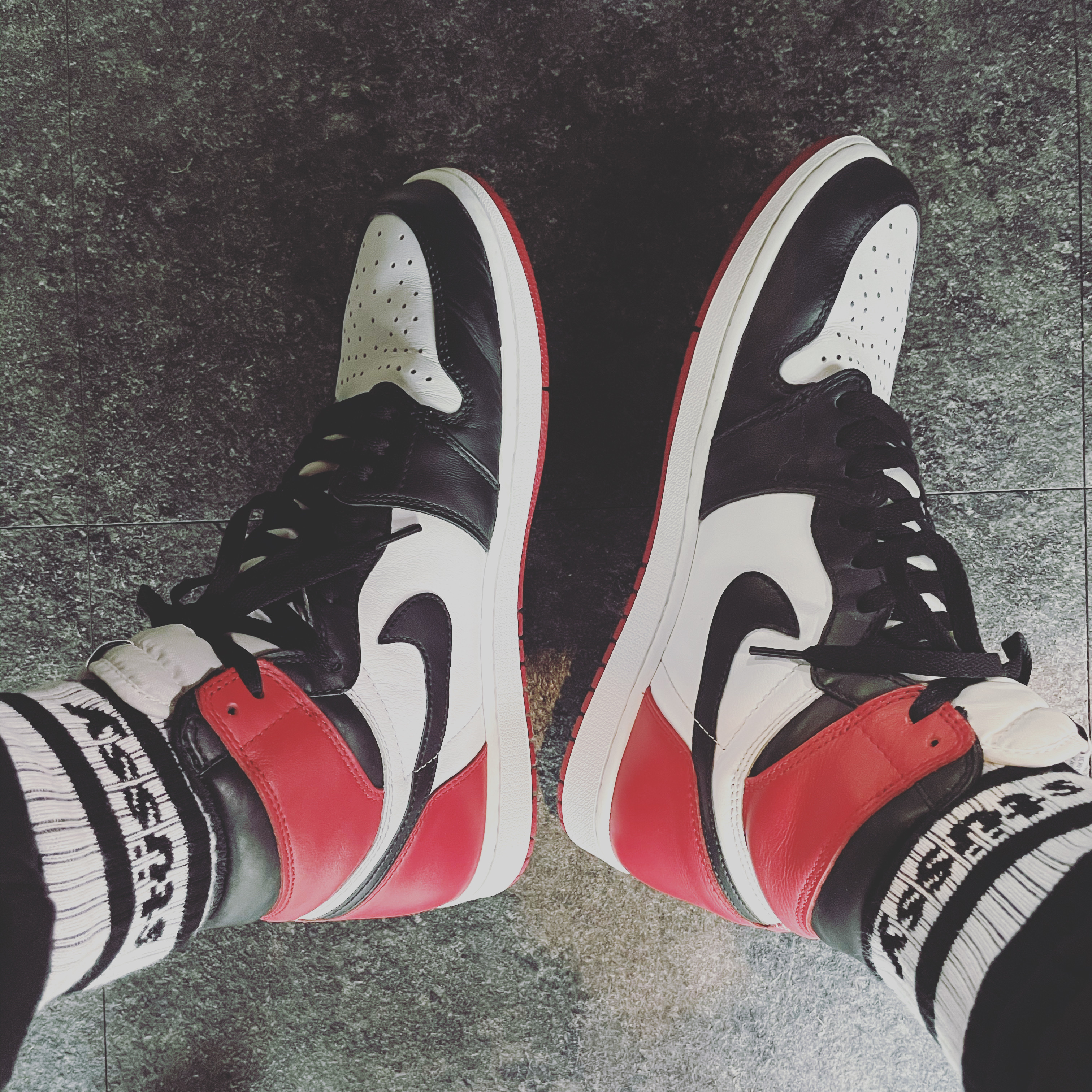 Jordan 1 Retro High OG Black Toe 2016 착용 스타일