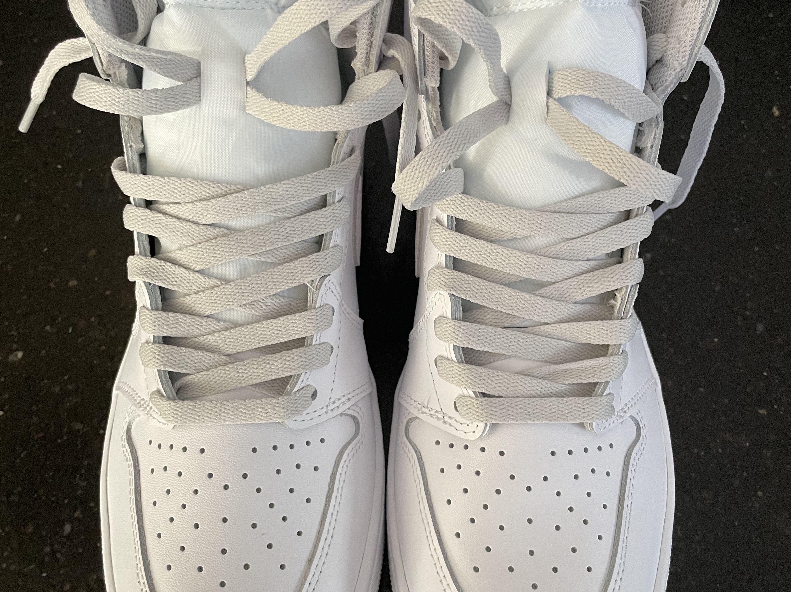 Jordan 1 High 85 Neutral Grey 착용 스타일 - 2