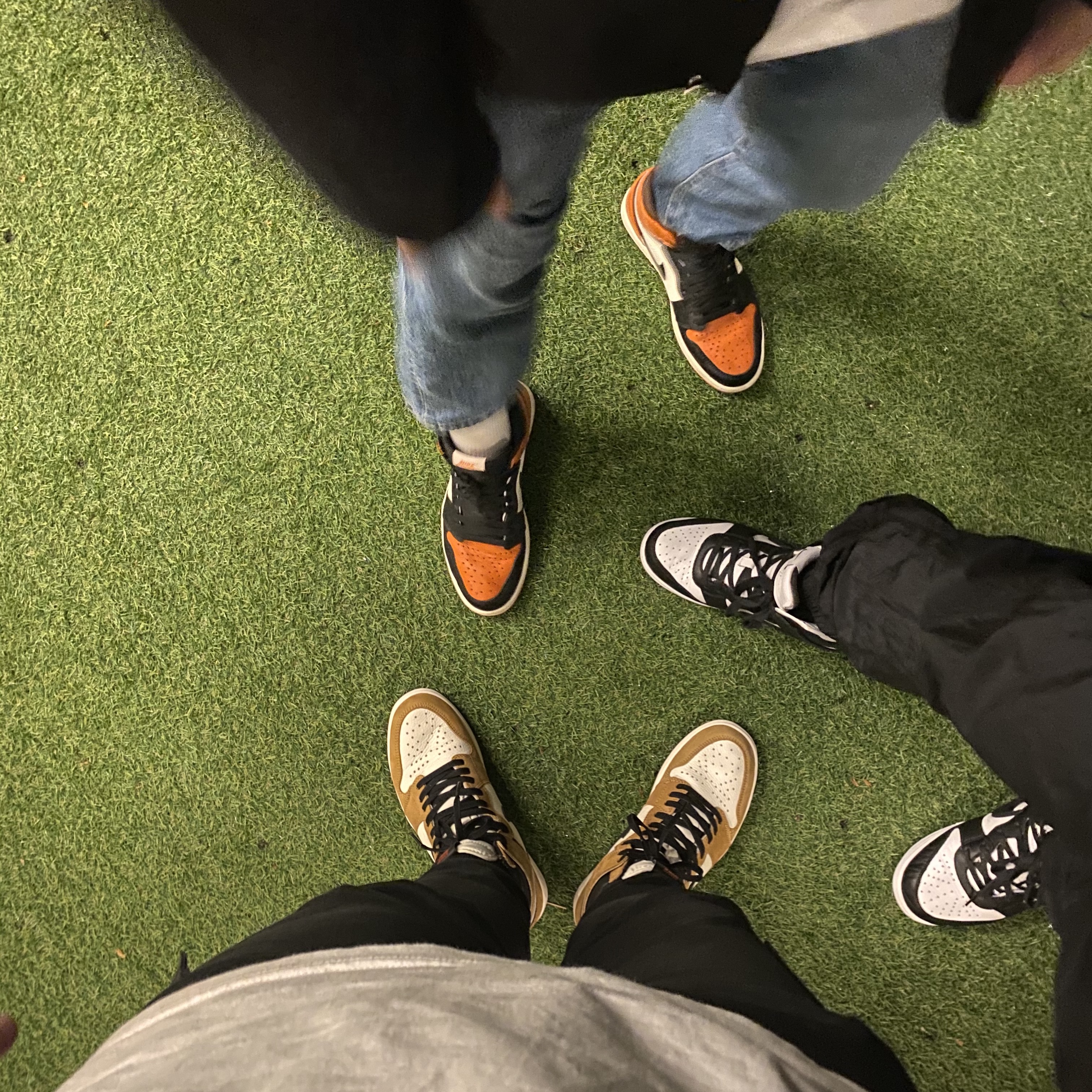Jordan 1 Retro High Rookie of the Year, Nike x Ambush Dunk High Black 착용 스타일