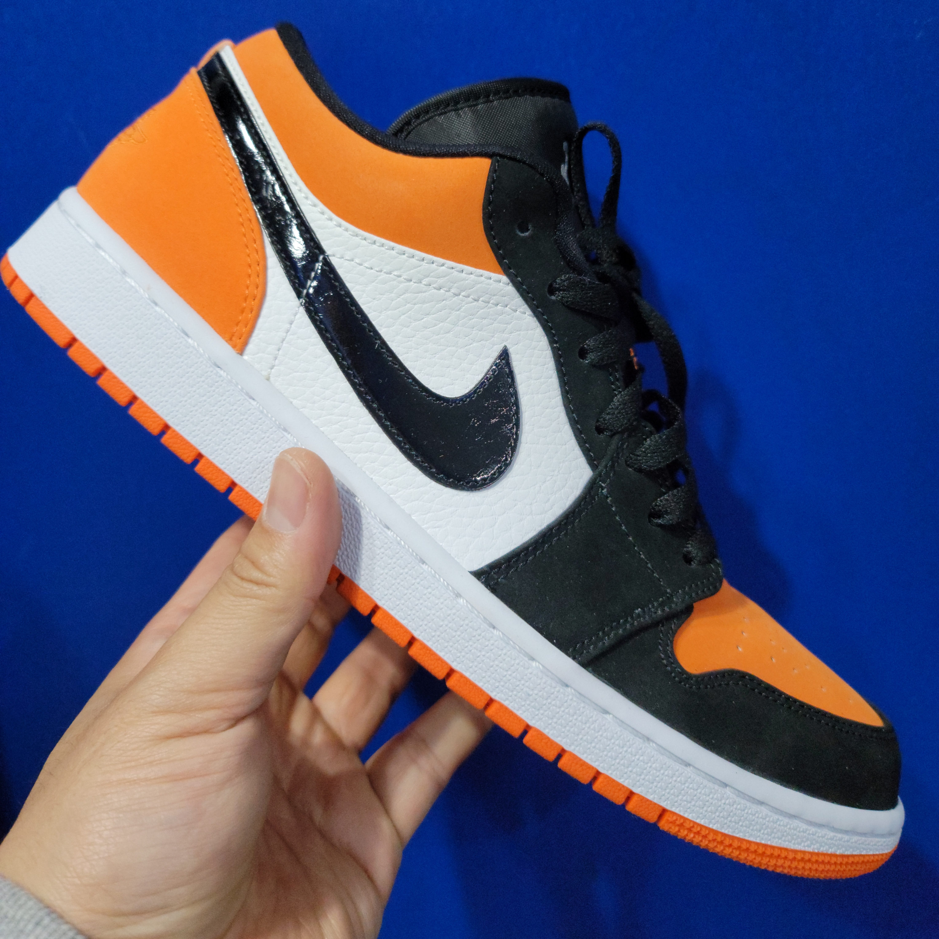 Jordan 1 Low Shattered Backboard 착용 스타일