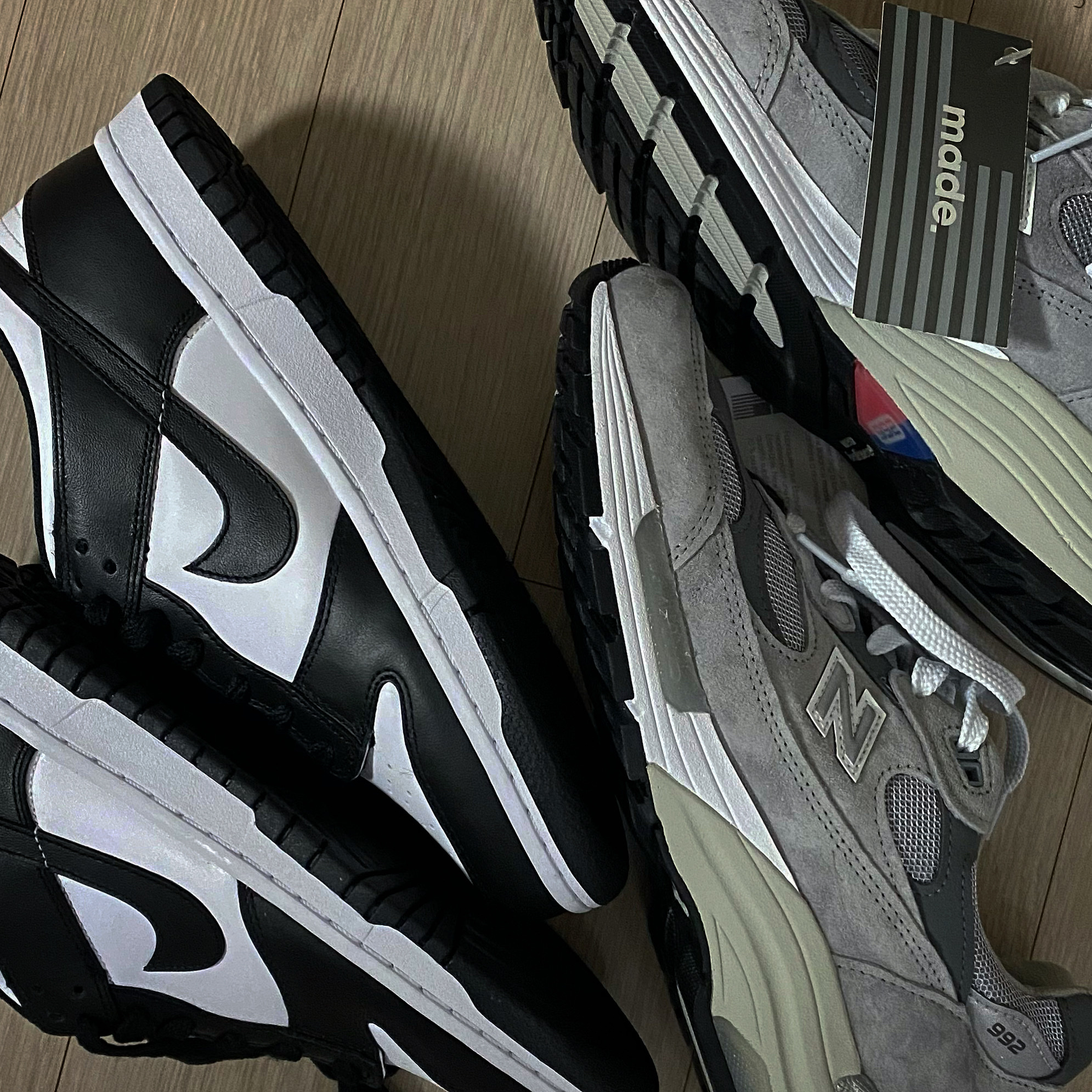 (W) Nike Dunk Low Black, New Balance 992 Made in USA Grey - D Standard 착용 스타일