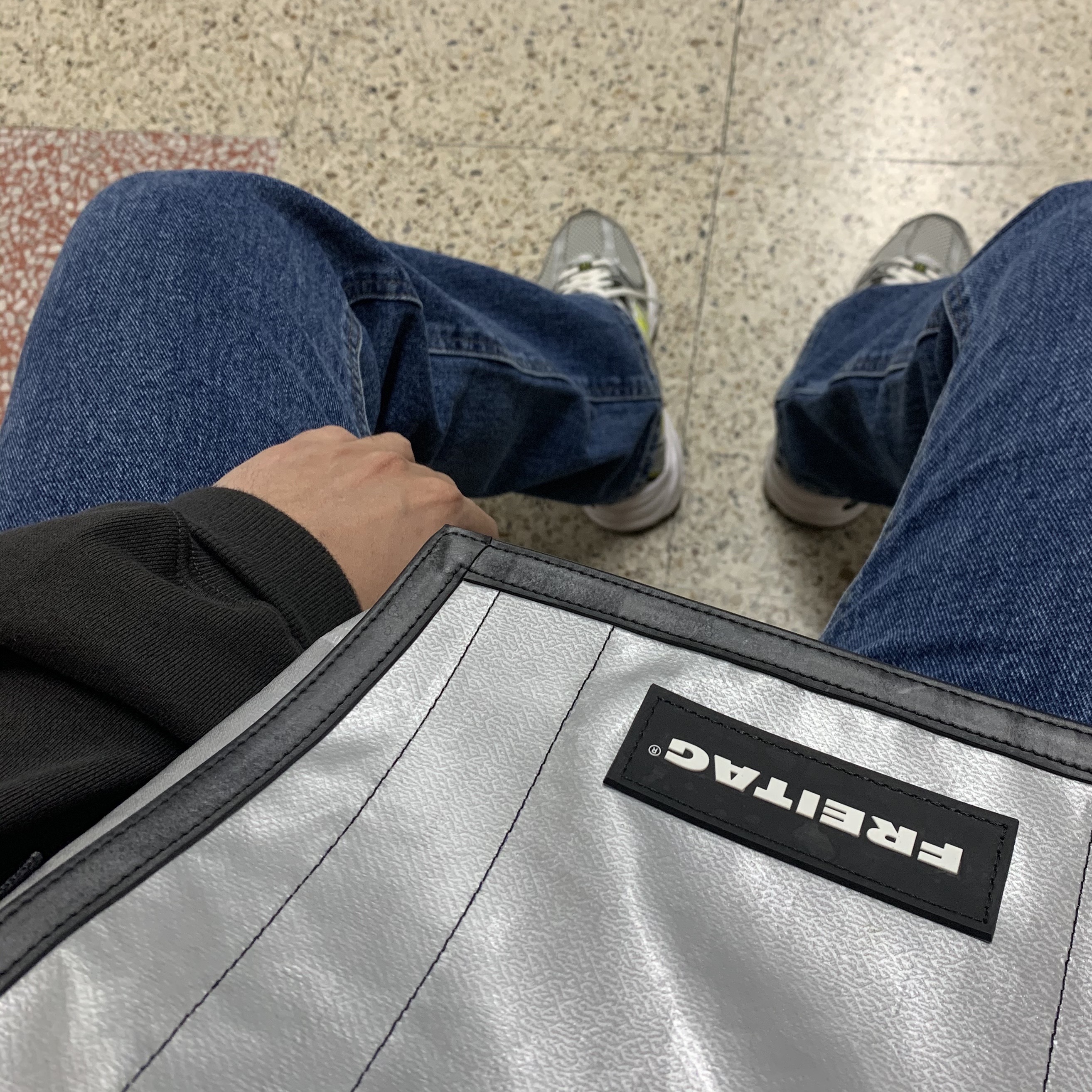 New Balance 530 Silver 착용 스타일