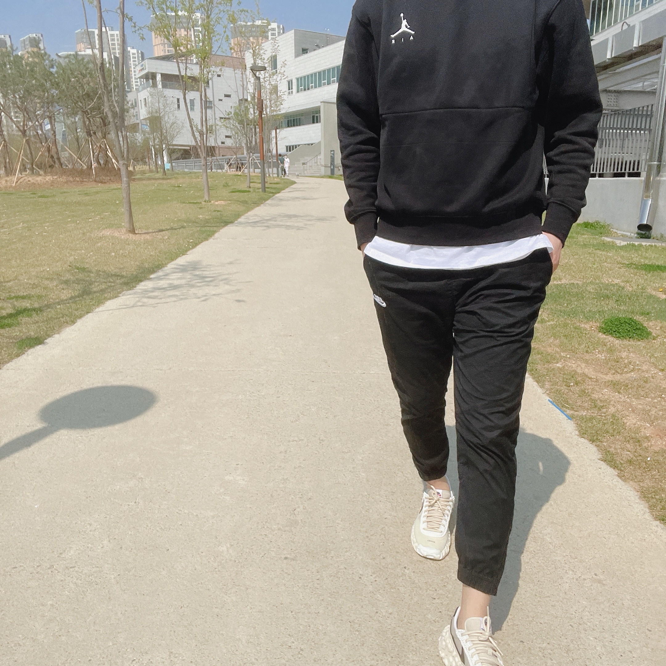 Nike x Undercover Overbreak SP Overcast 착용 스타일 - 2