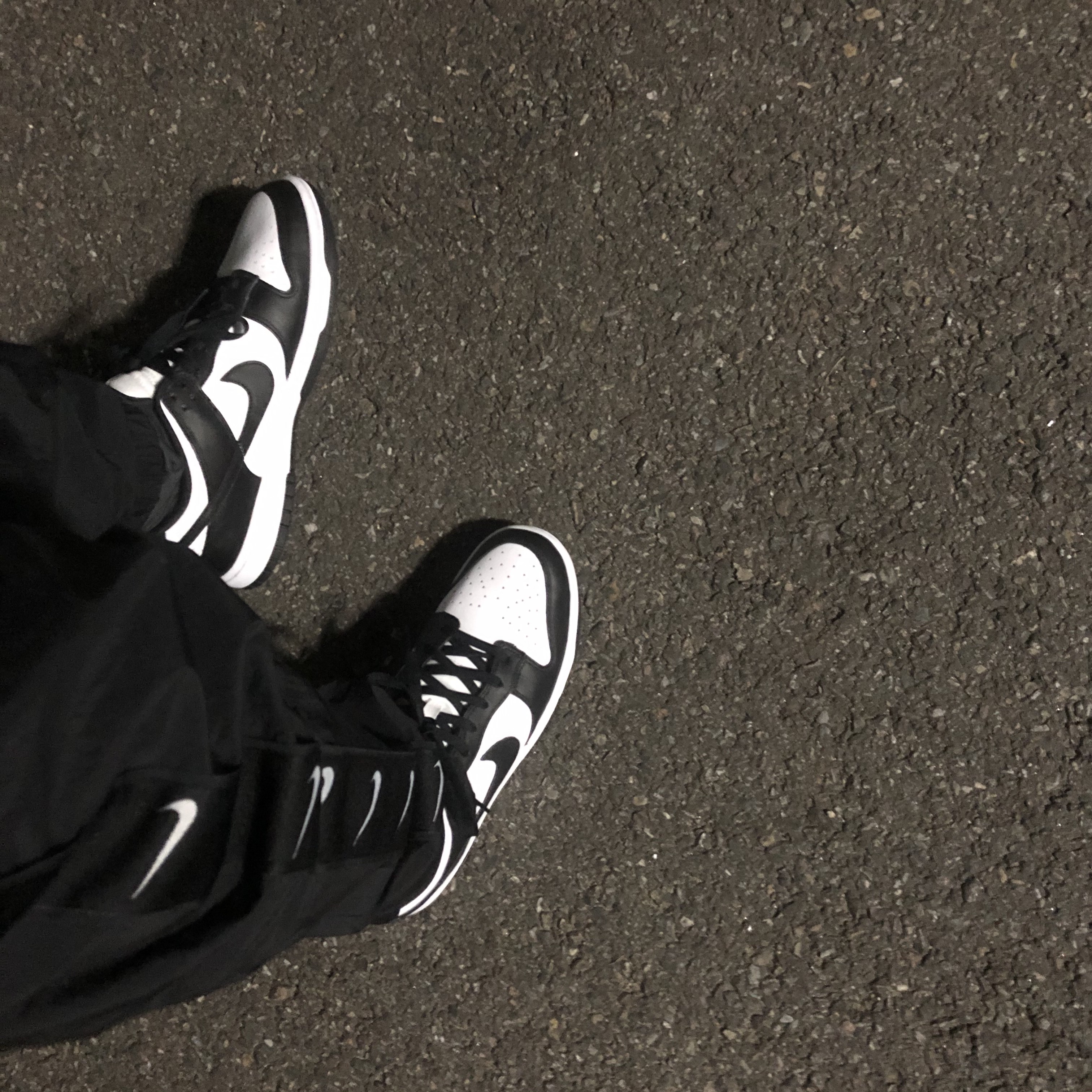 Nike Dunk Low Retro Black 착용 스타일 - 1