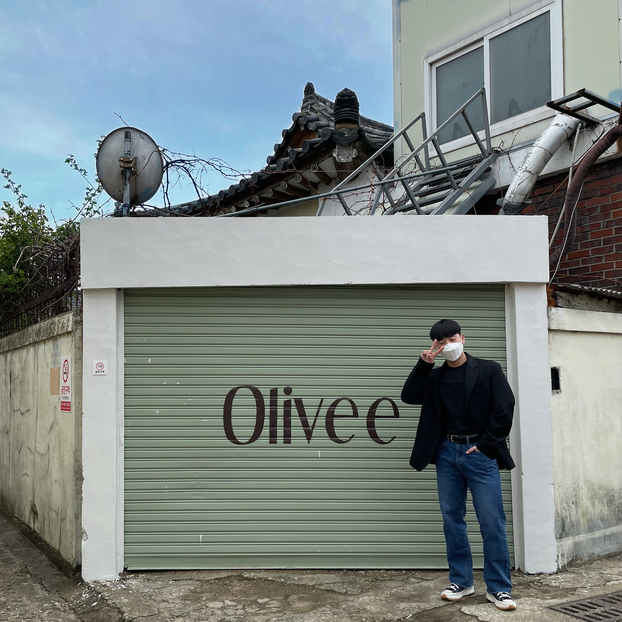 Converse x JW Anderson Run Star Hike Hi Black 착용 스타일