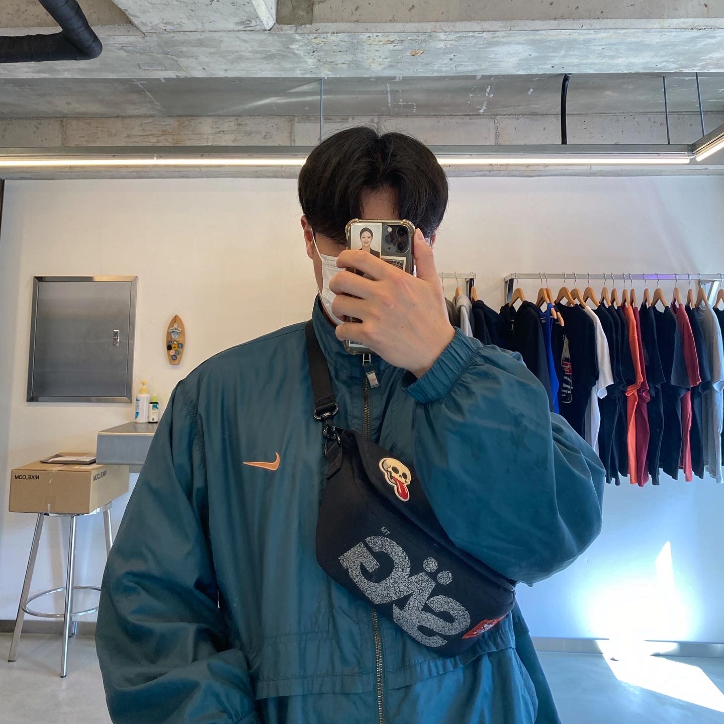New Balance x JJJJound 992 Made in USA Mossy Green 착용 스타일 - 4