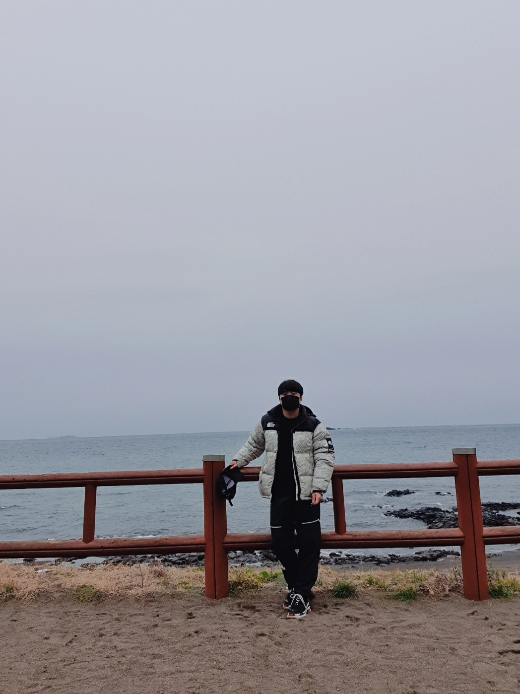 Supreme x The North Face Paper Print Nuptse Jacket - 19FW, Balenciaga Triple S Trainer Black Red 2018 착용 스타일
