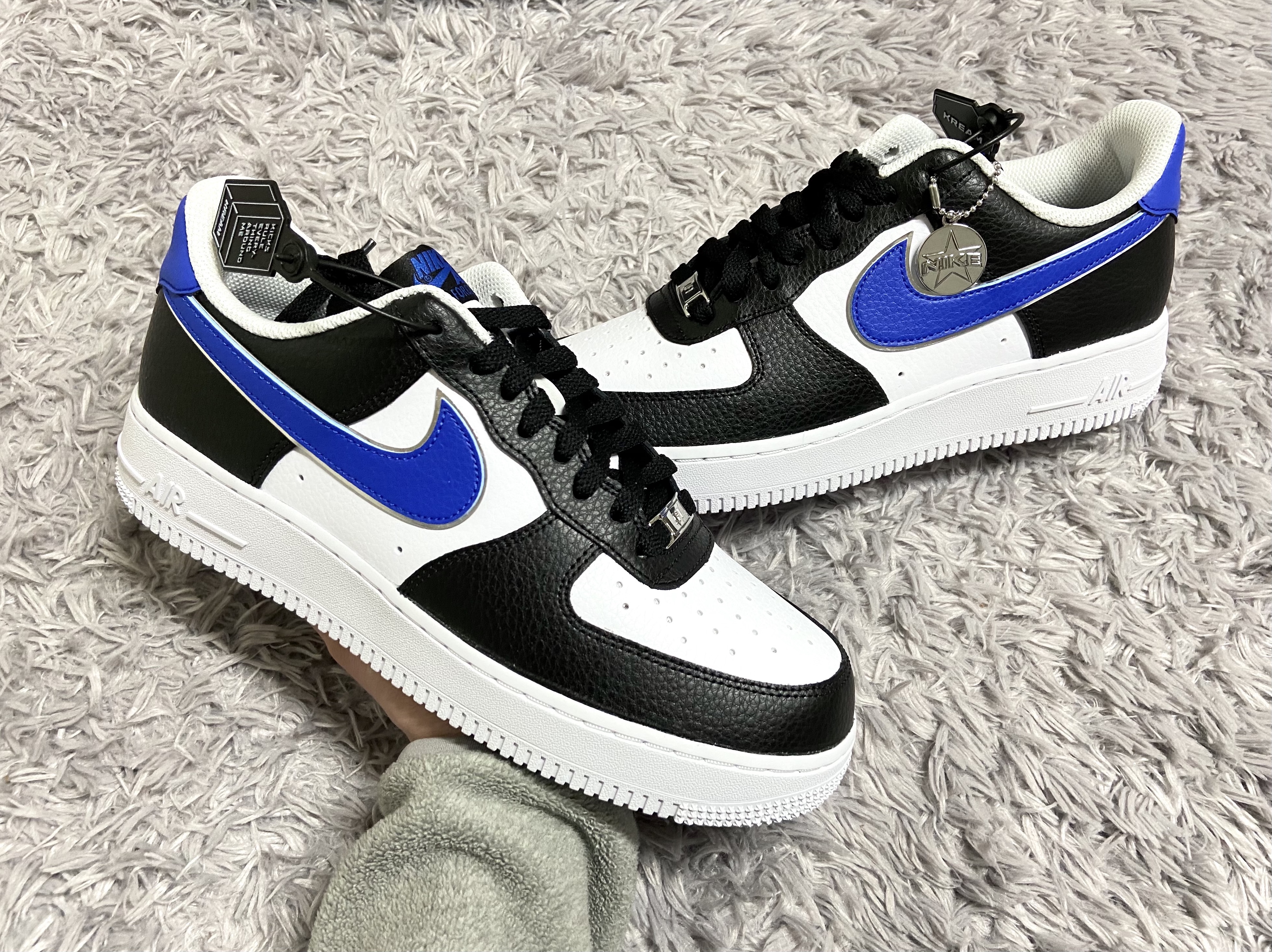 Nike Air Force 1 '07 LV8 White Black Blue 착용 스타일 - 1