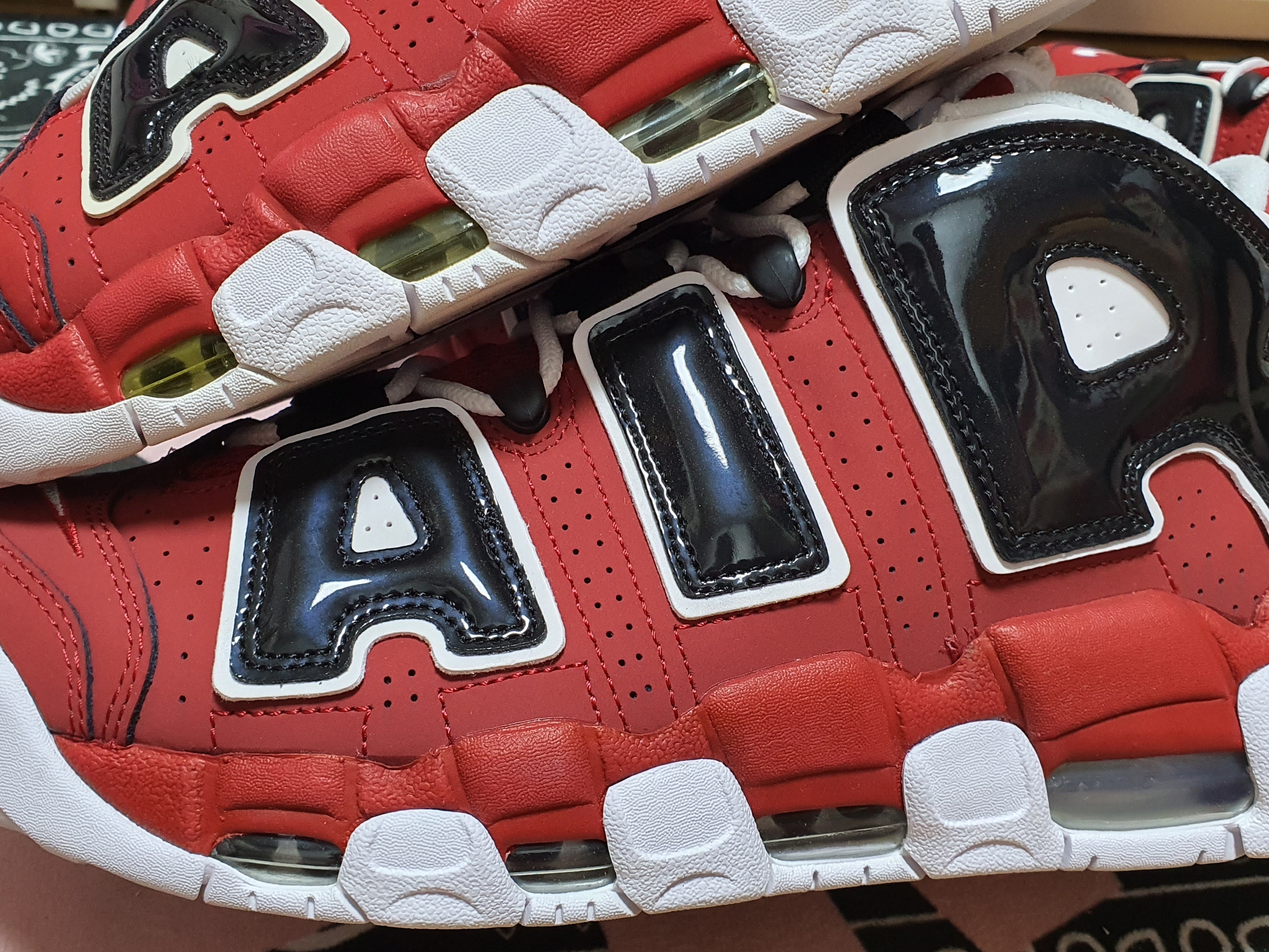 Nike Air More Uptempo 96 Bulls 2017, Nike Air More Uptempo 96 Bulls 2021 착용 스타일 - 2