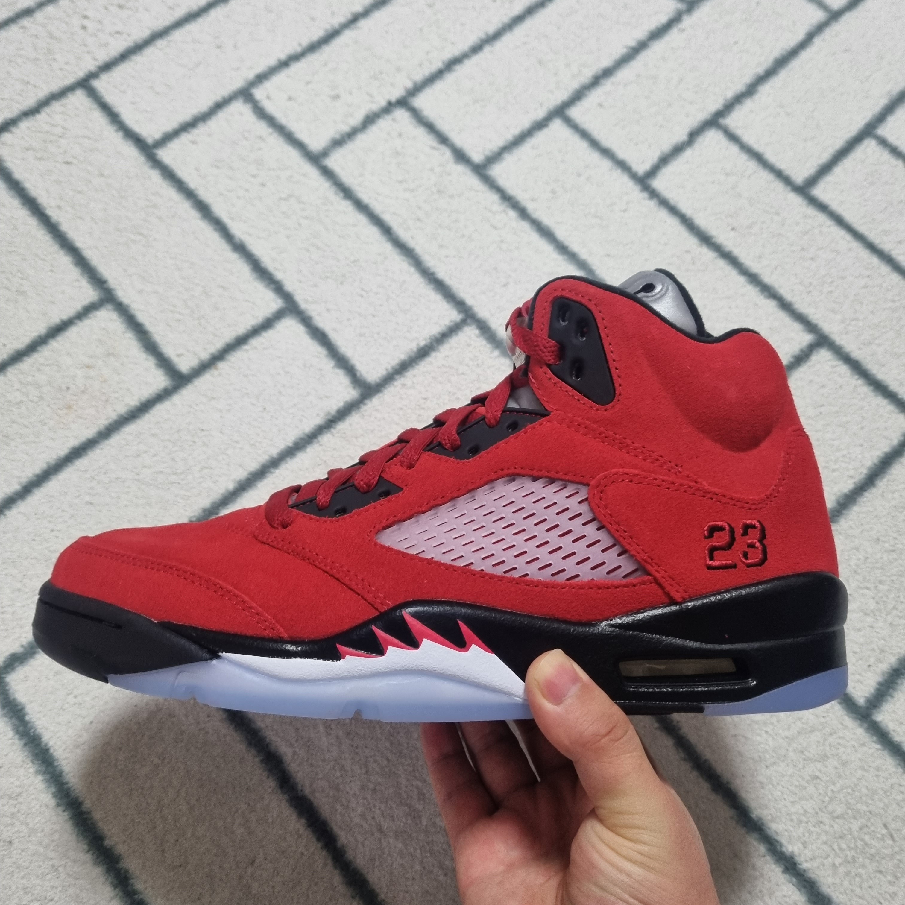 Jordan 5 Retro Toro Bravo 착용 스타일 - 2