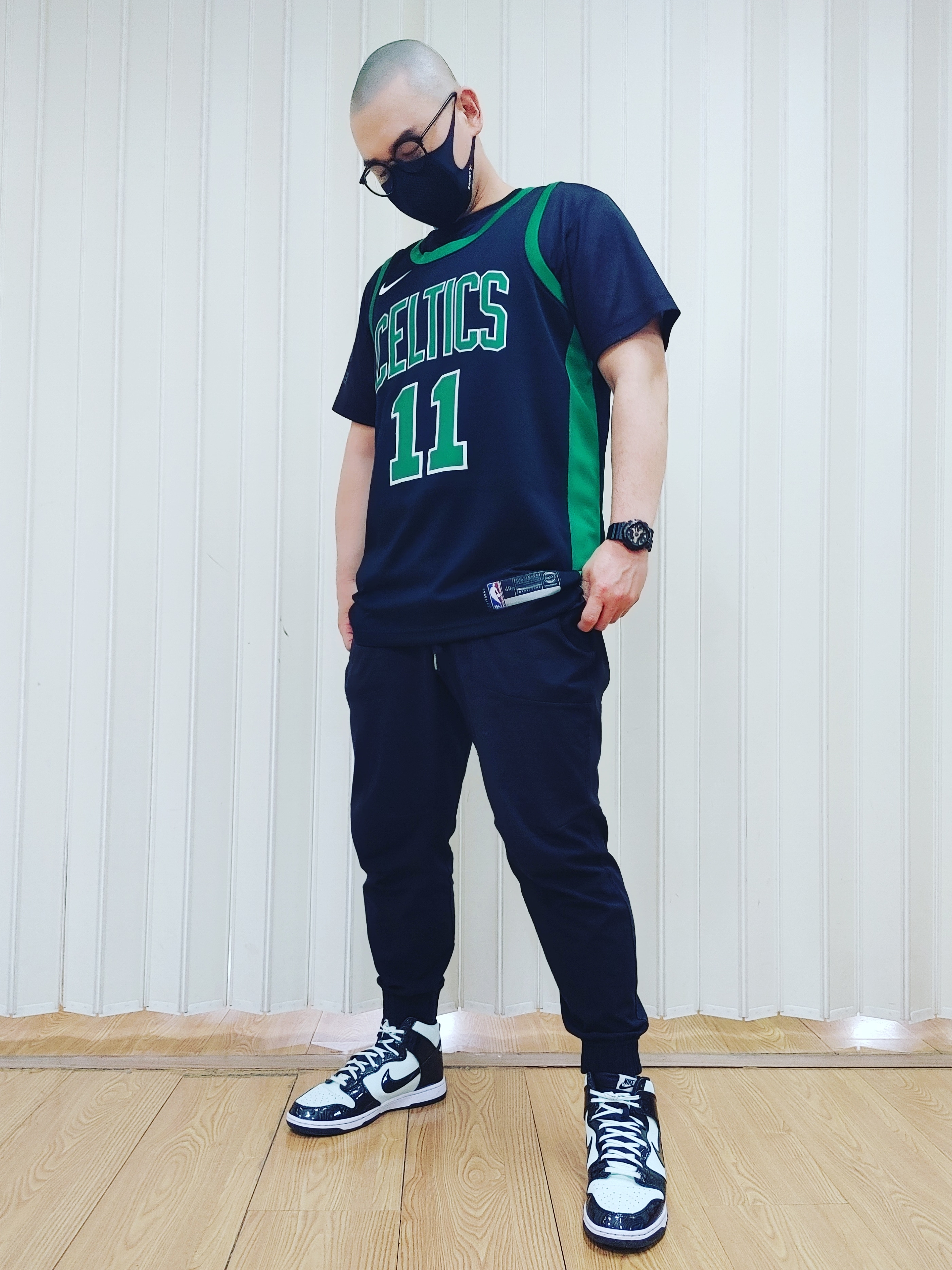 Nike Dunk High Barely Green 착용 스타일