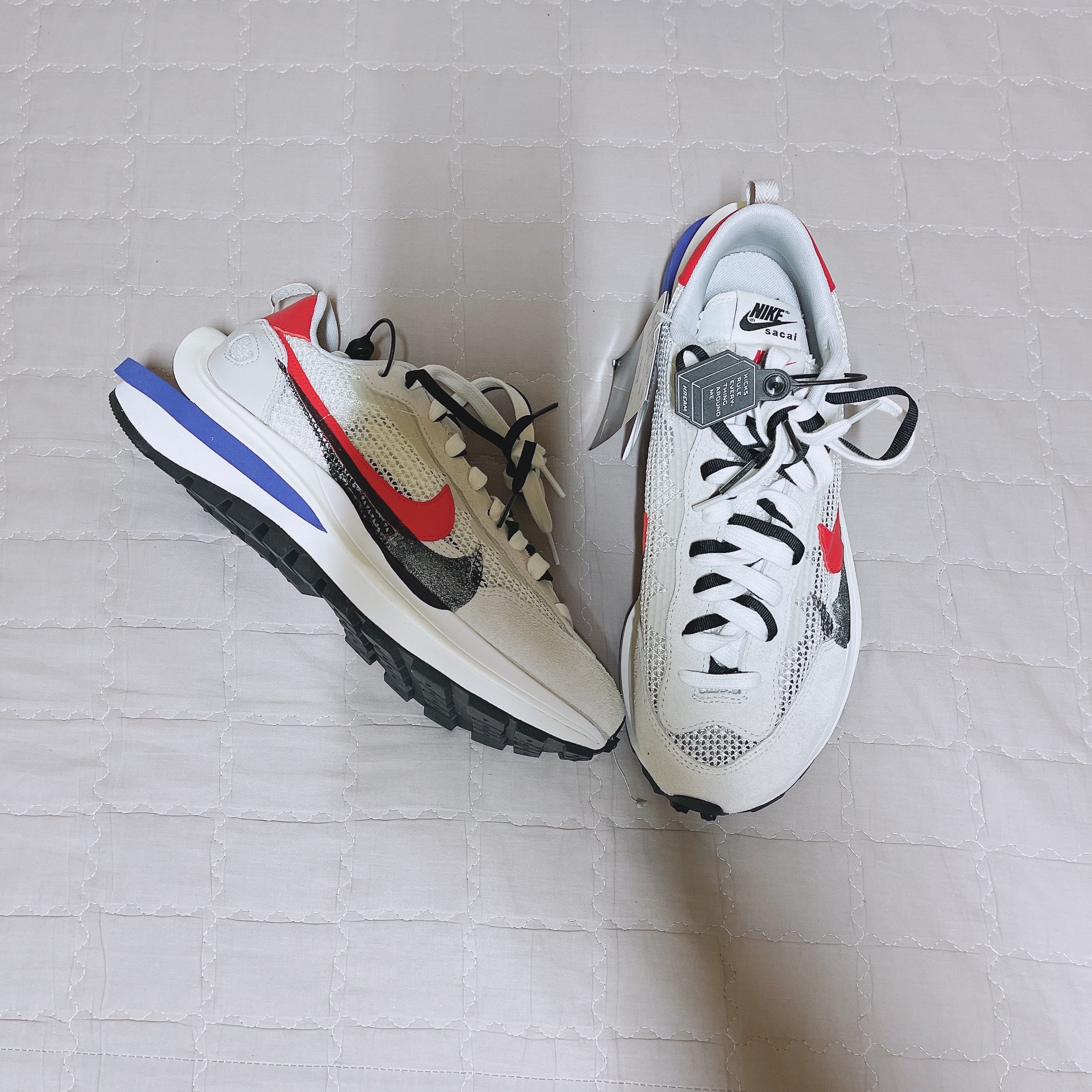 Nike x Sacai VaporWaffle Royal Fuchsia 착용 스타일