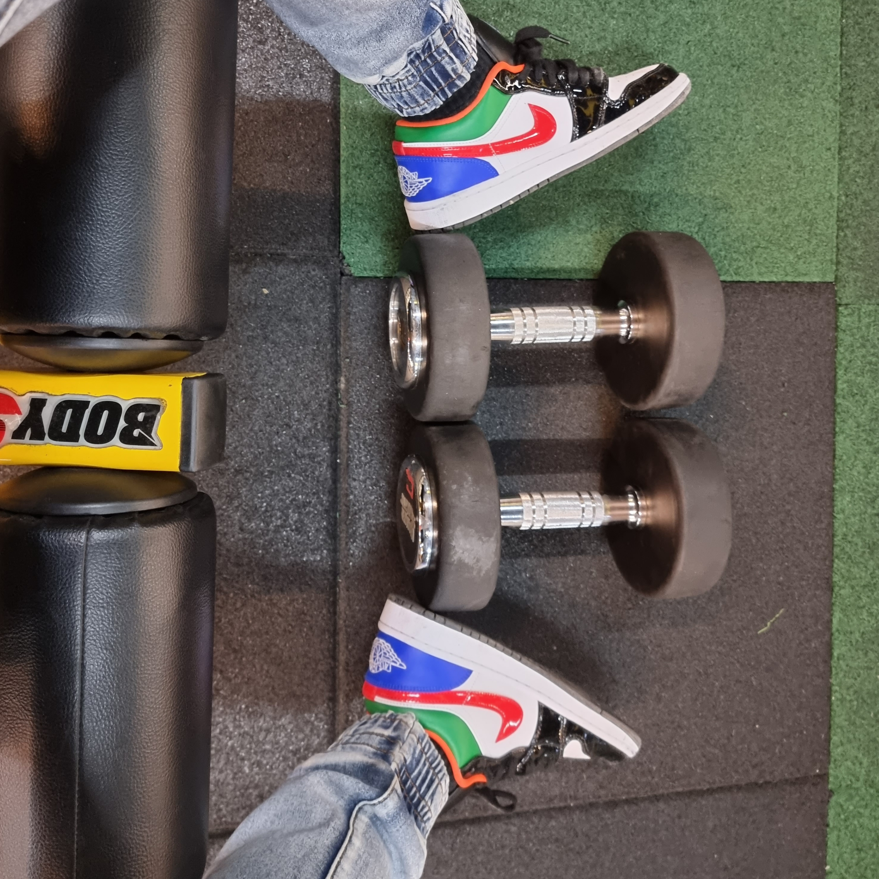 (W) Jordan 1 Low SE Multi-Color Black Toe 착용 스타일 - 3