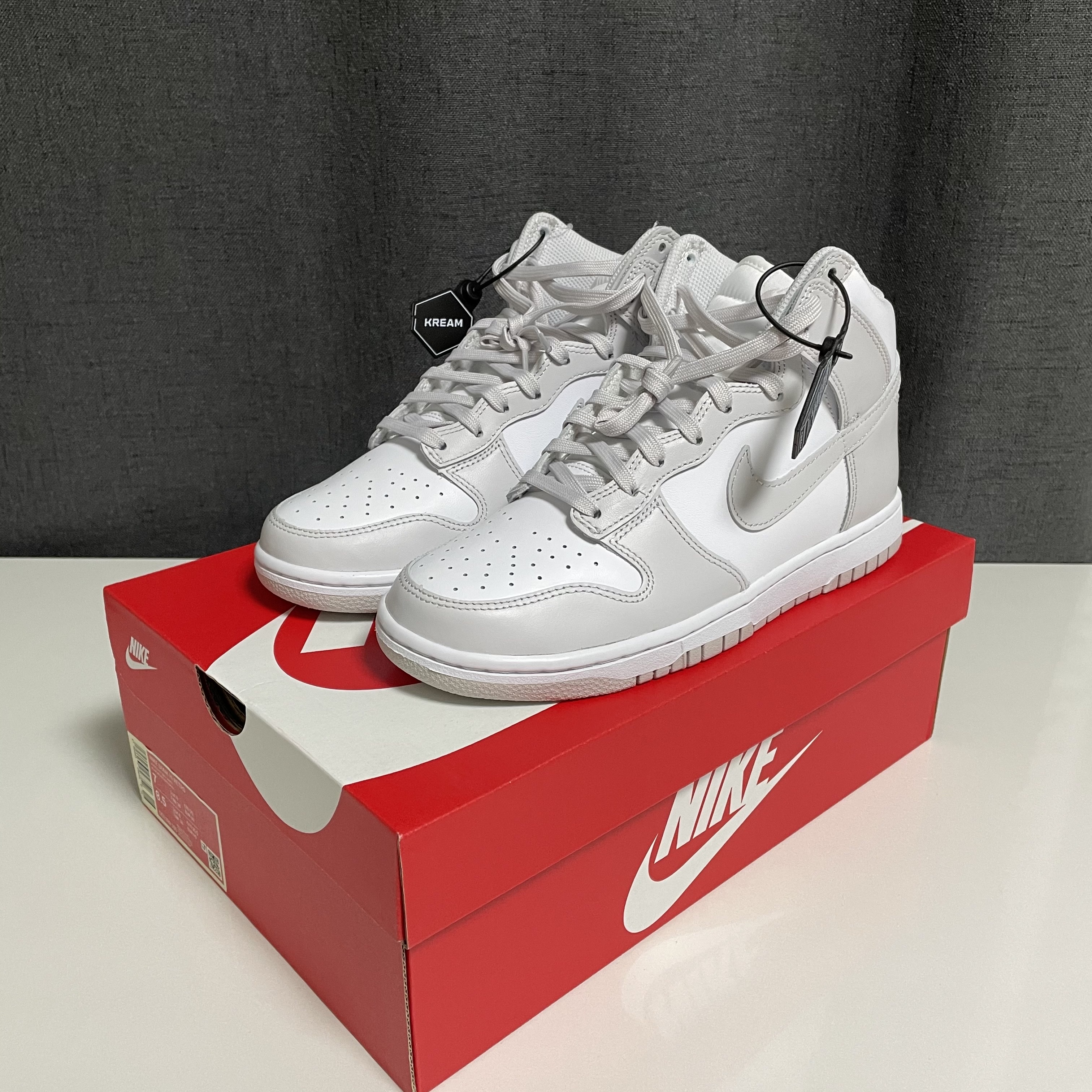 Nike Dunk High Retro Vast Grey 착용 스타일
