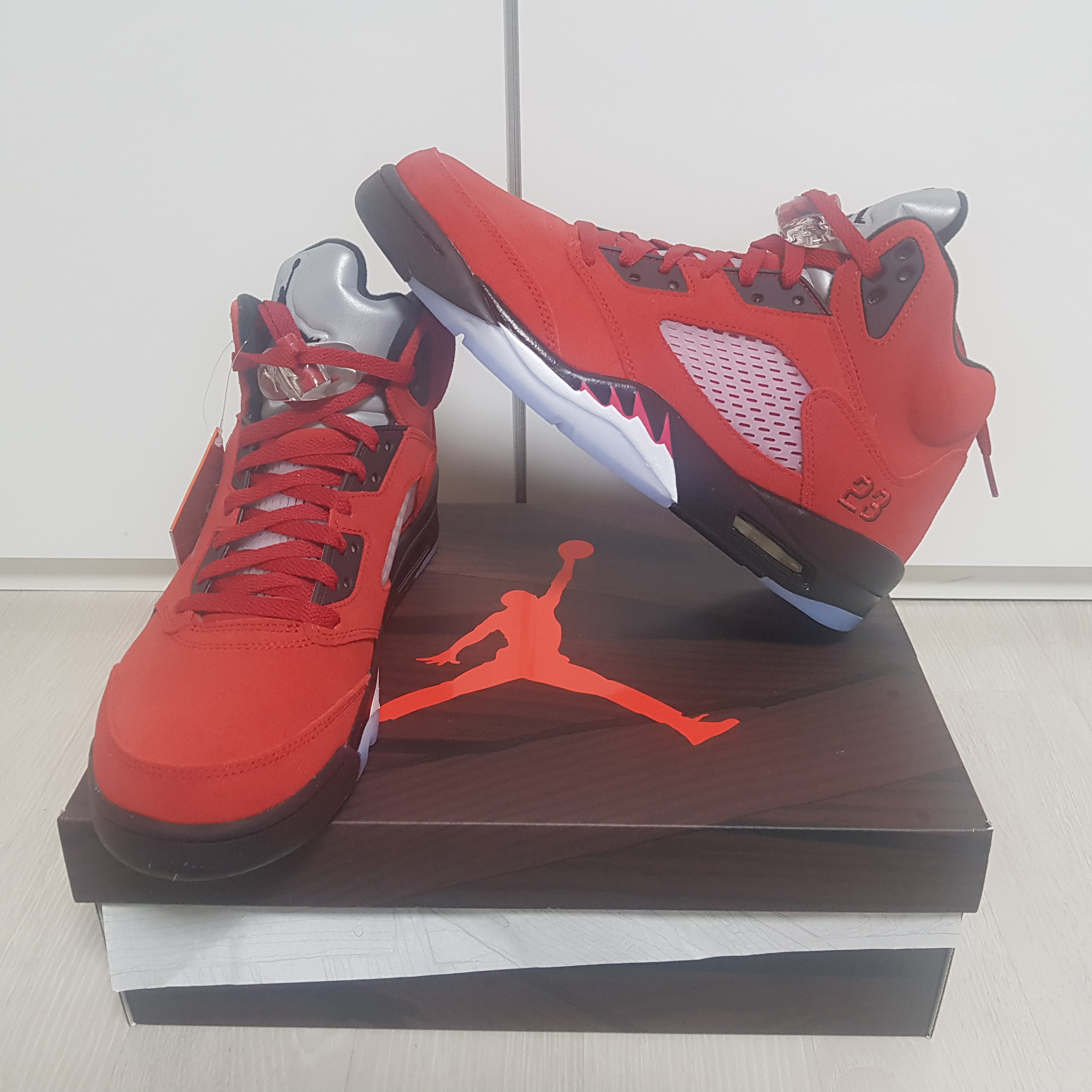 Jordan 5 Retro Toro Bravo 착용 스타일 - 2