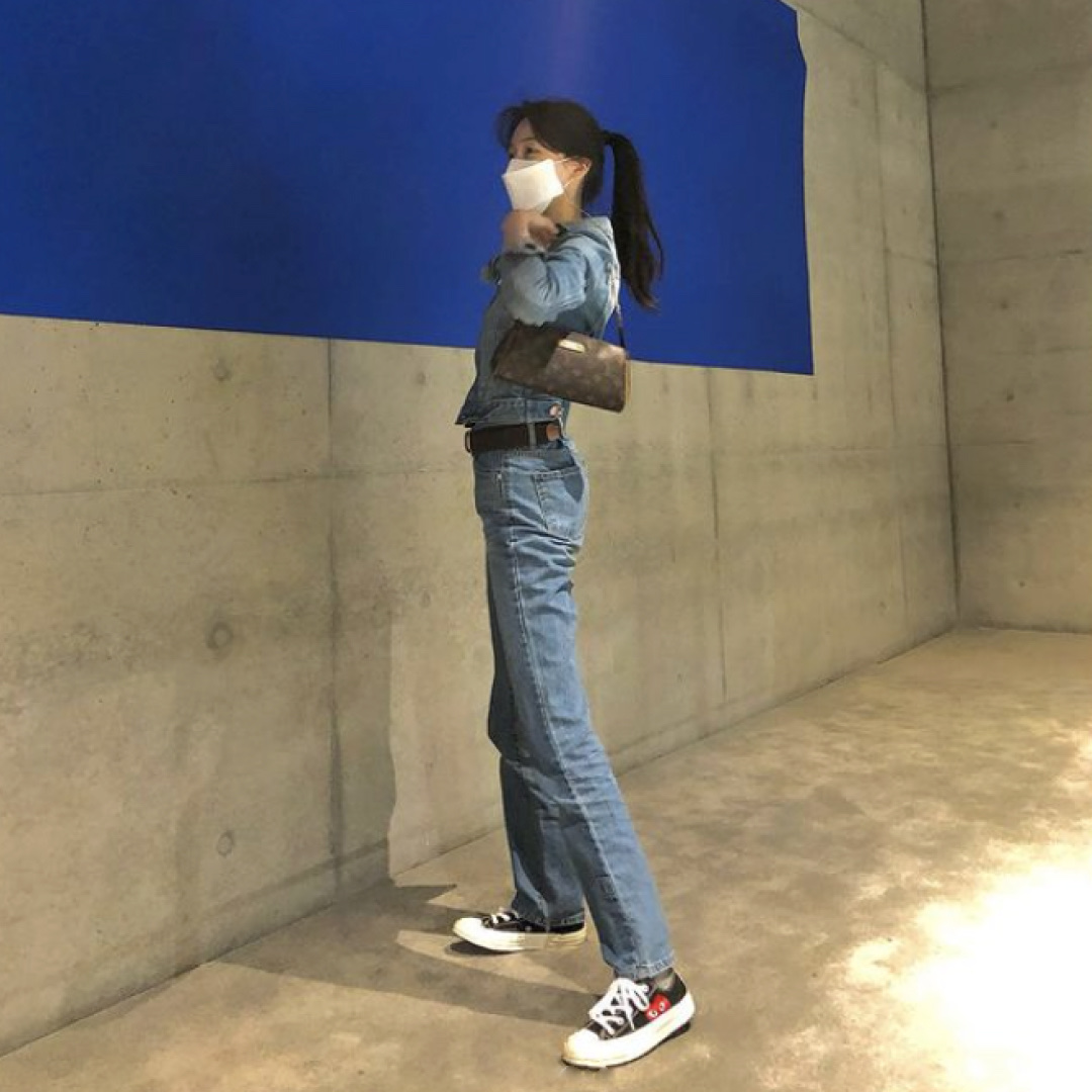 Converse x Play Comme des Garcons Chuck 70 Ox Black 착용 스타일 - 3