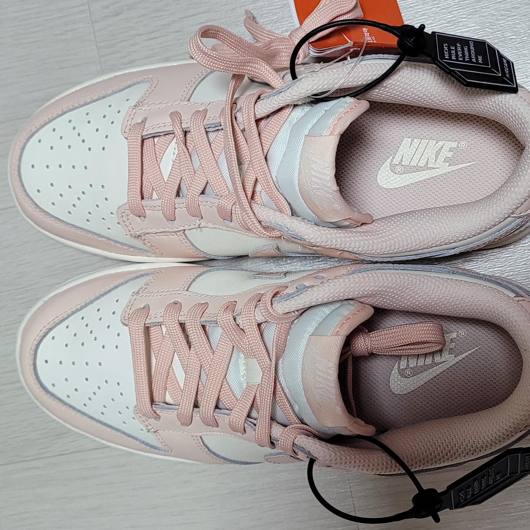 (W) Nike Dunk Low Orange Pearl 착용 스타일