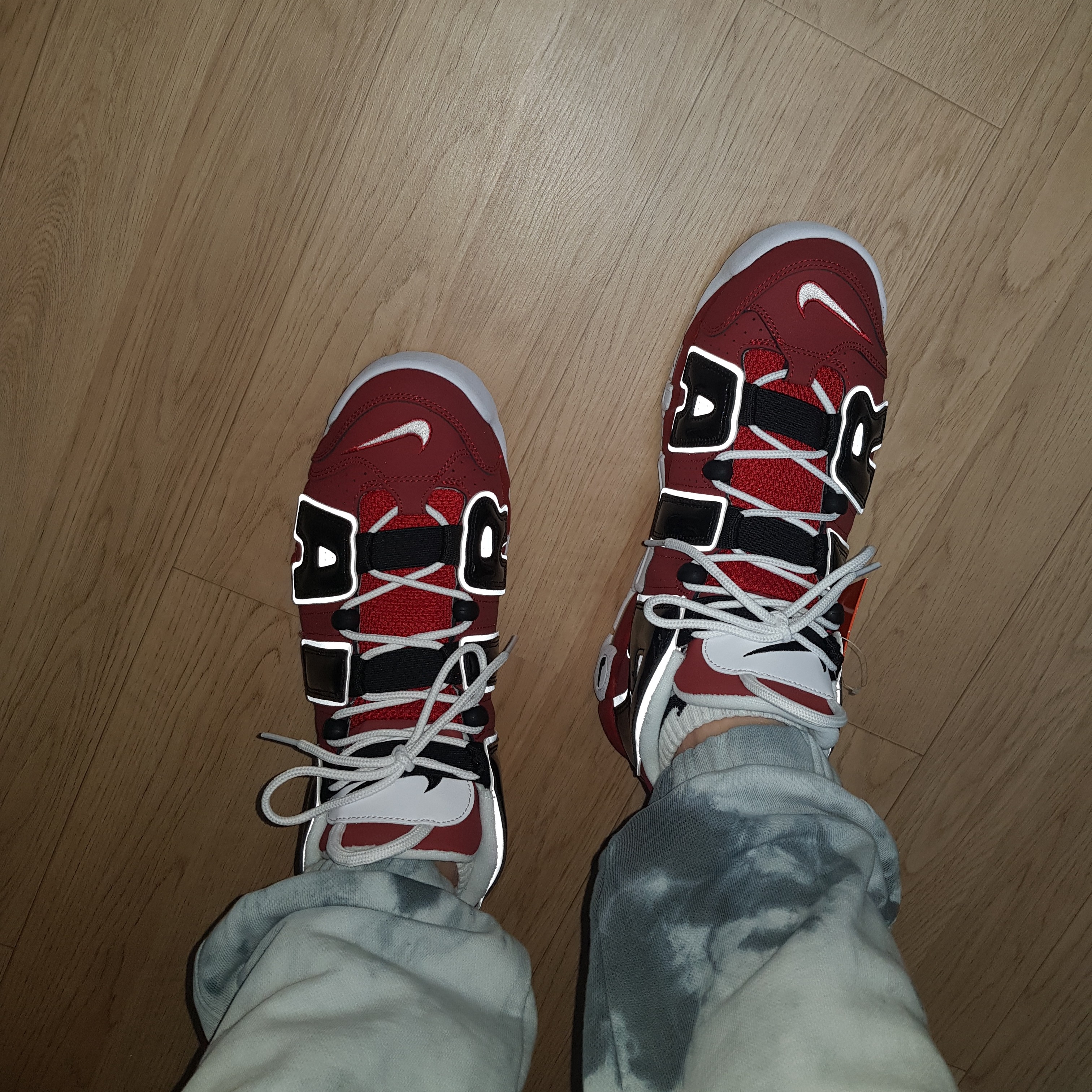 Nike Air More Uptempo 96 Bulls 2021 착용 스타일 - 2