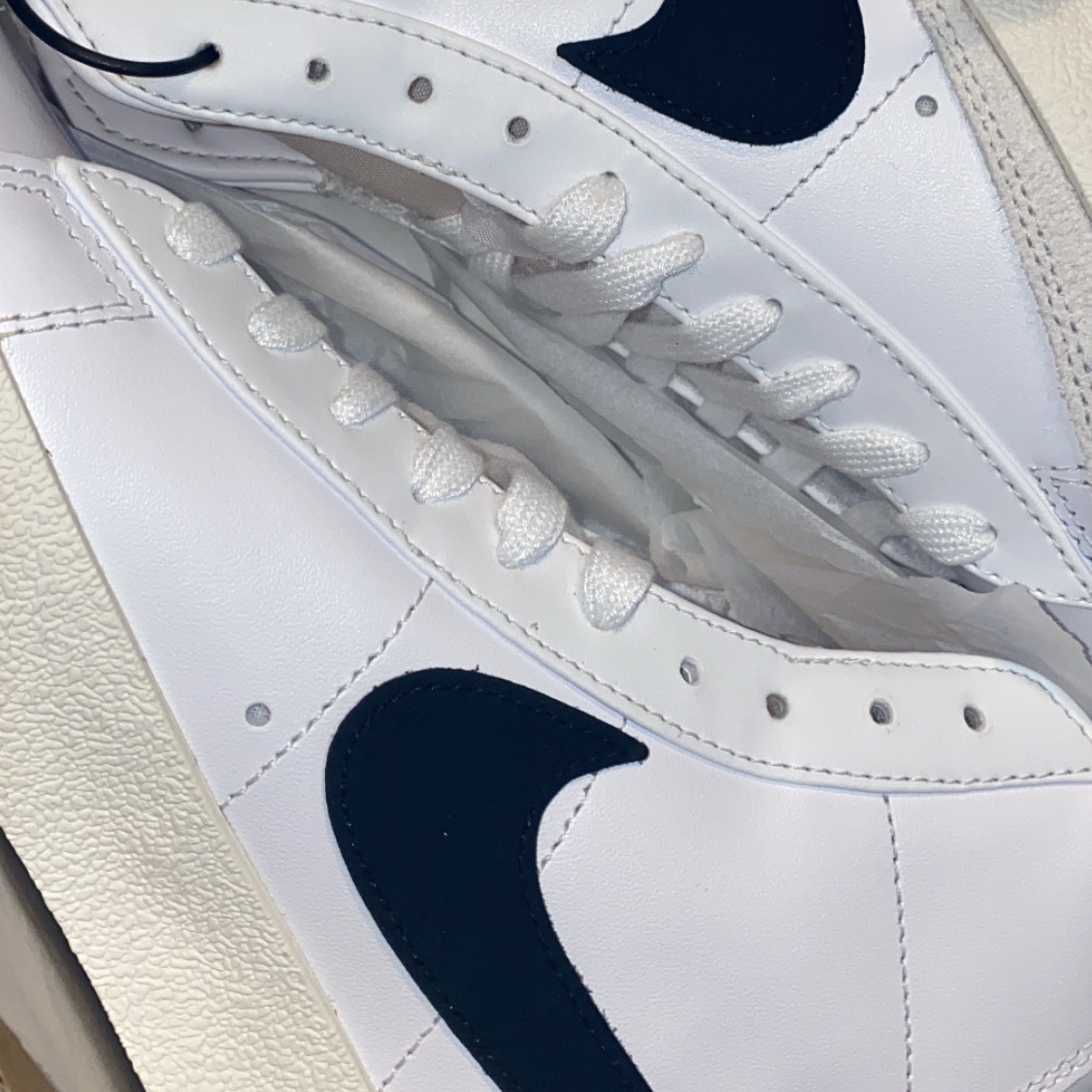 Nike Blazer Mid '77 Vintage White Black 착용 스타일