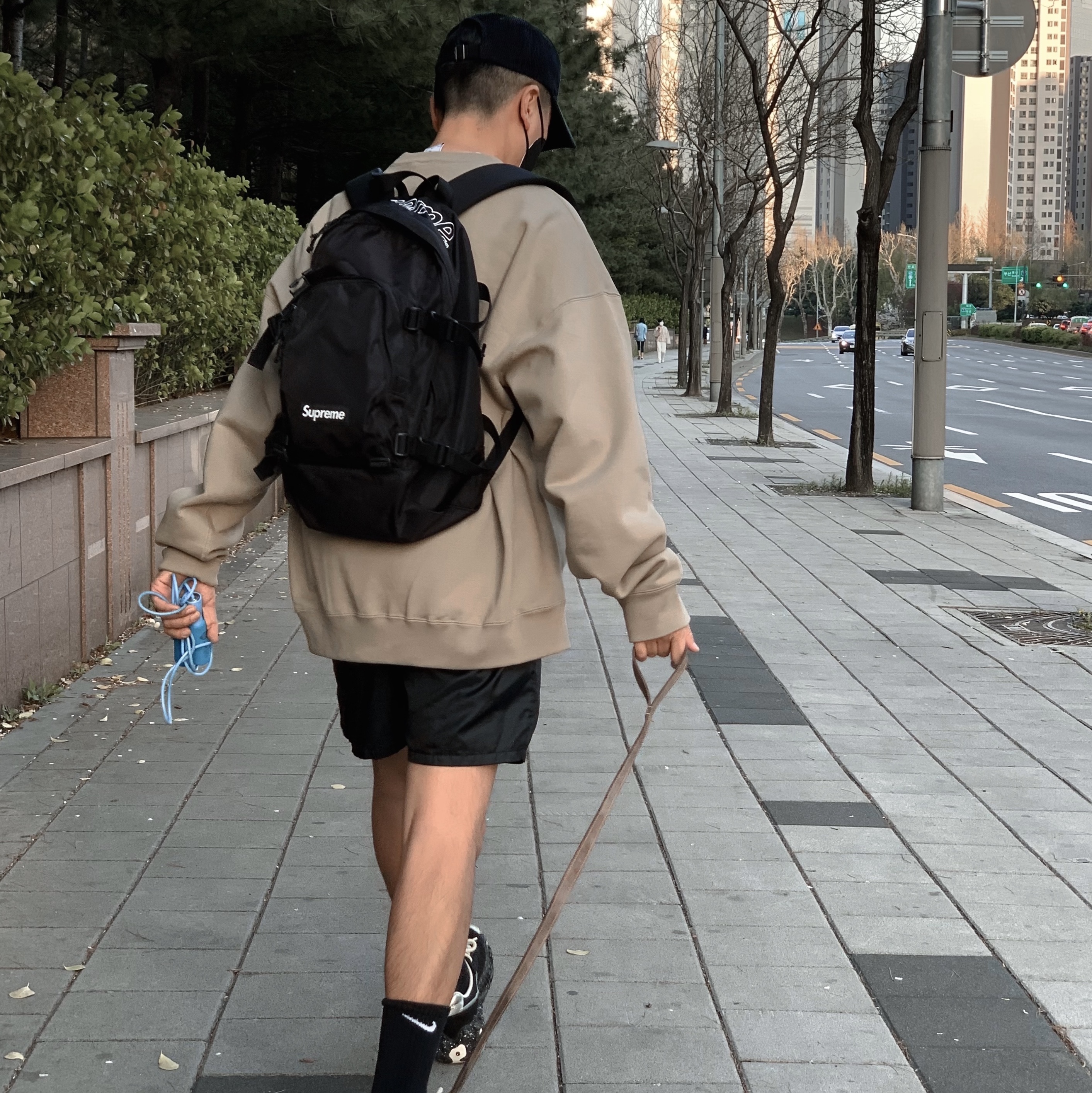 Nike x Undercover Overbreak SP Black, Nike NRG Solo Swoosh Crew Fleece Khaki - US/EU 착용 스타일 - 2