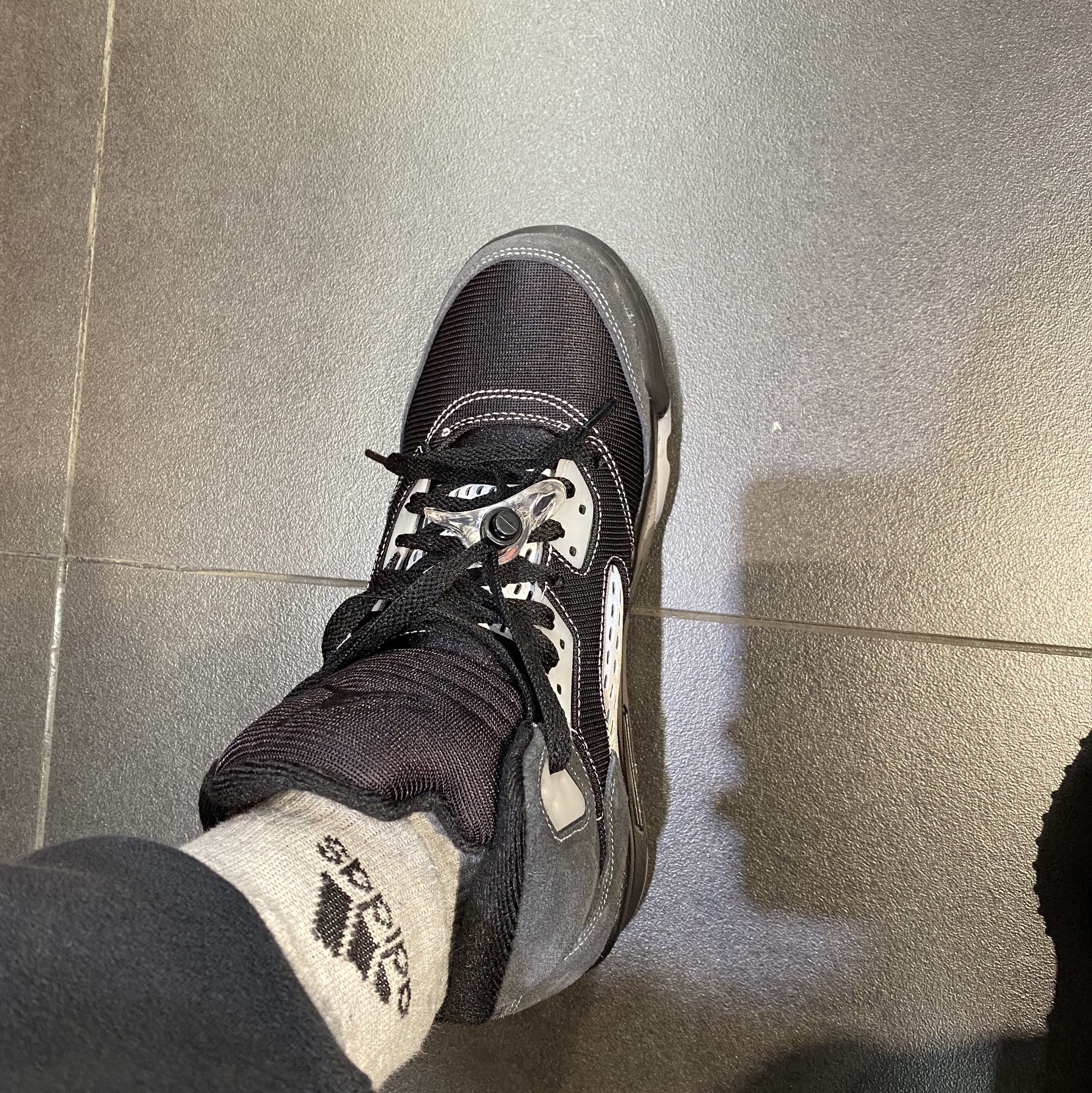 Jordan 5 Retro Anthracite 착용 스타일