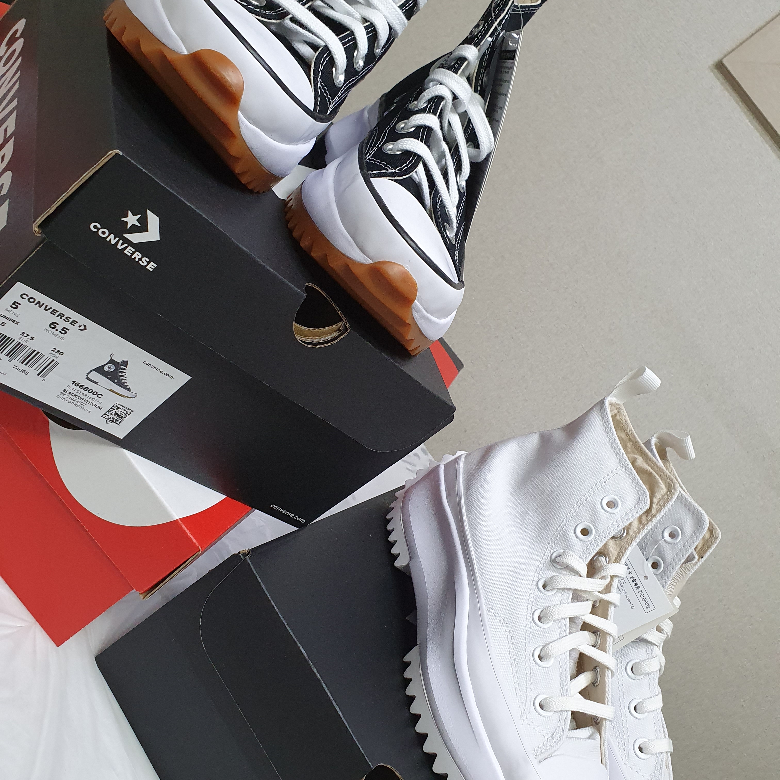 Converse Run Star Hike Hi Black White Gum, Converse Run Star Hike Hi Triple White 착용 스타일