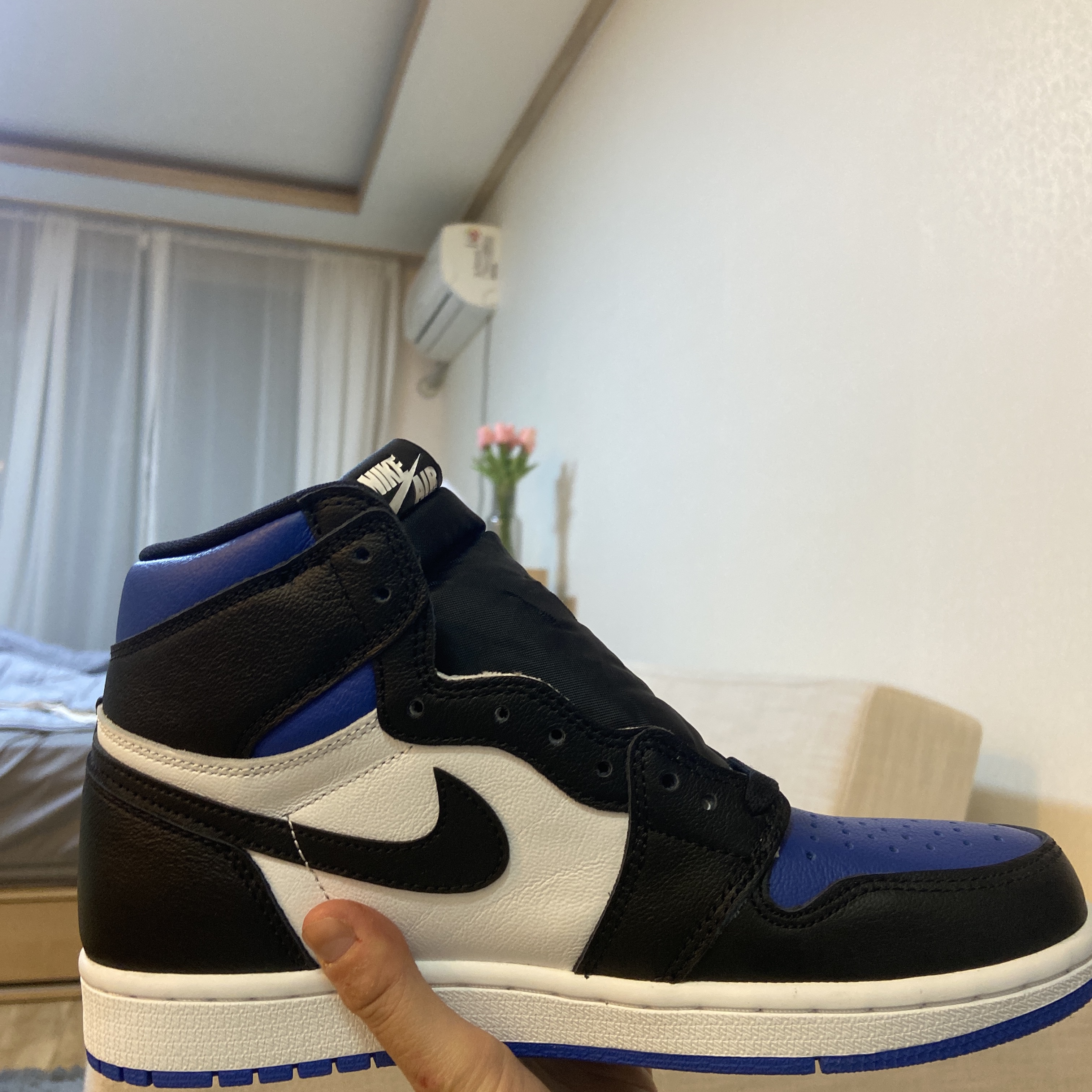 (GS) Jordan 1 Retro High OG Royal Toe 착용 스타일 - 3