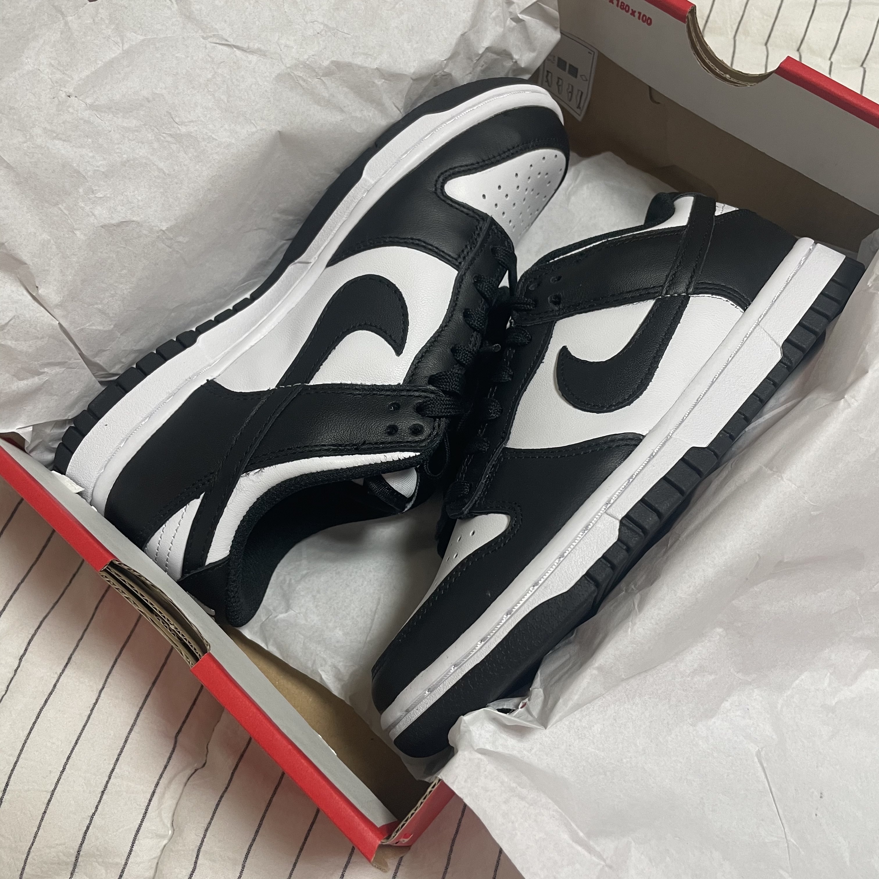 (W) Nike Dunk Low Black 착용 스타일