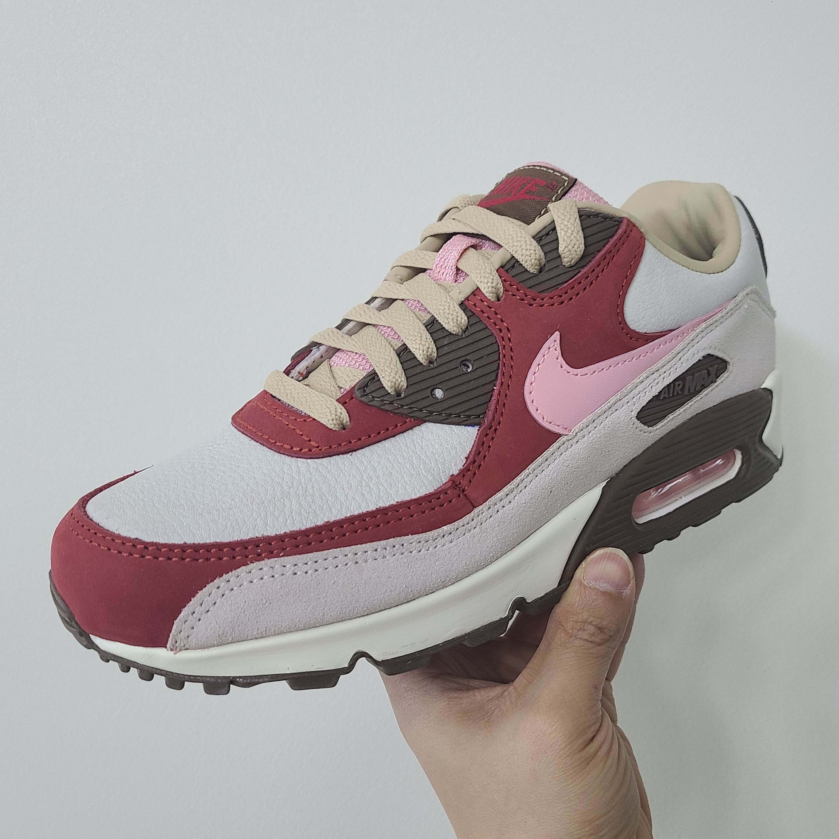 Nike Air Max 90 NRG Bacon 착용 스타일 - 1