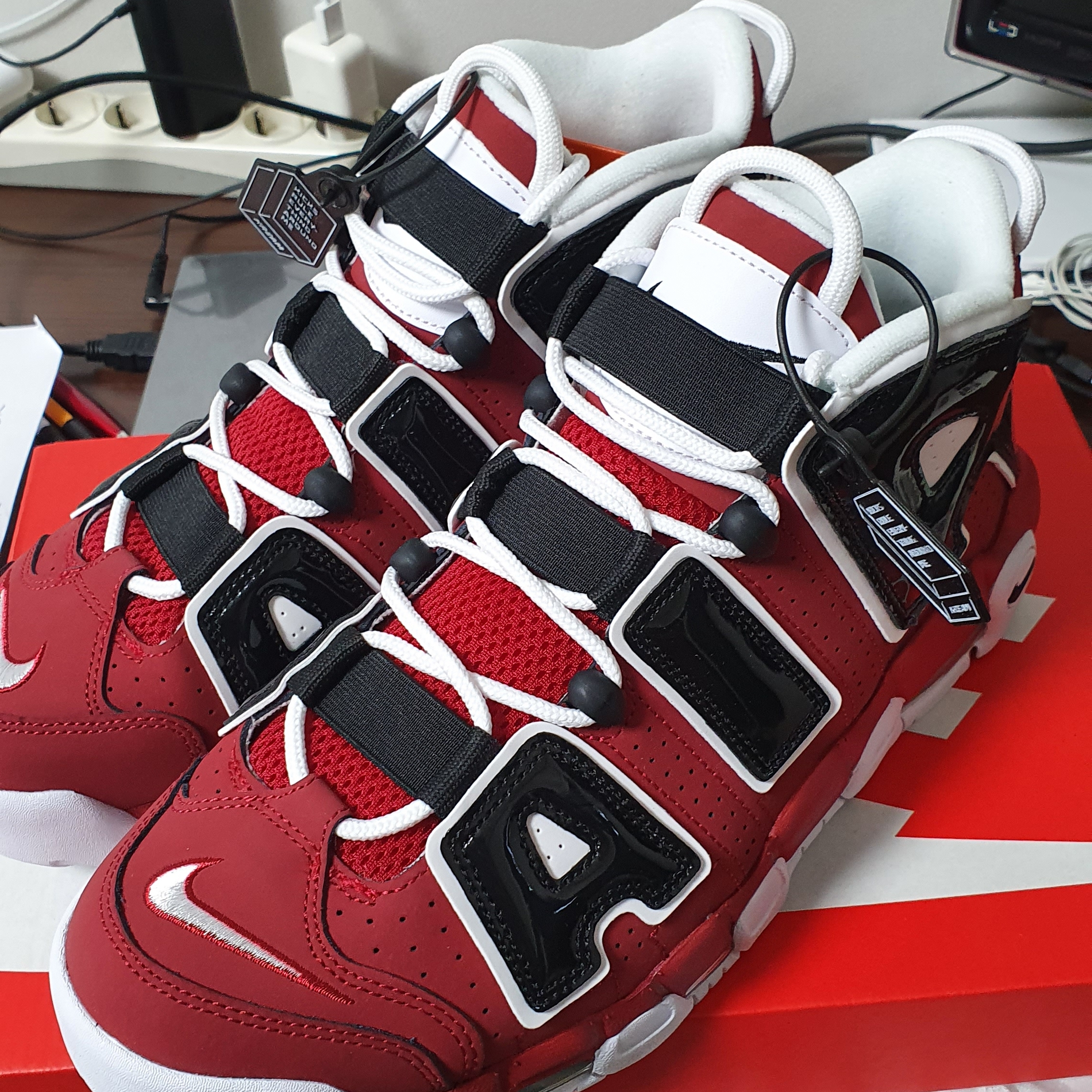 Nike Air More Uptempo 96 Bulls 2021 착용 스타일