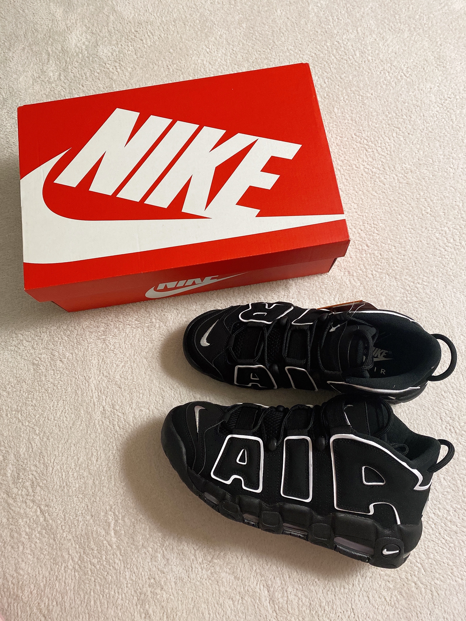 Nike Air More Uptempo Black White 2020 착용 스타일