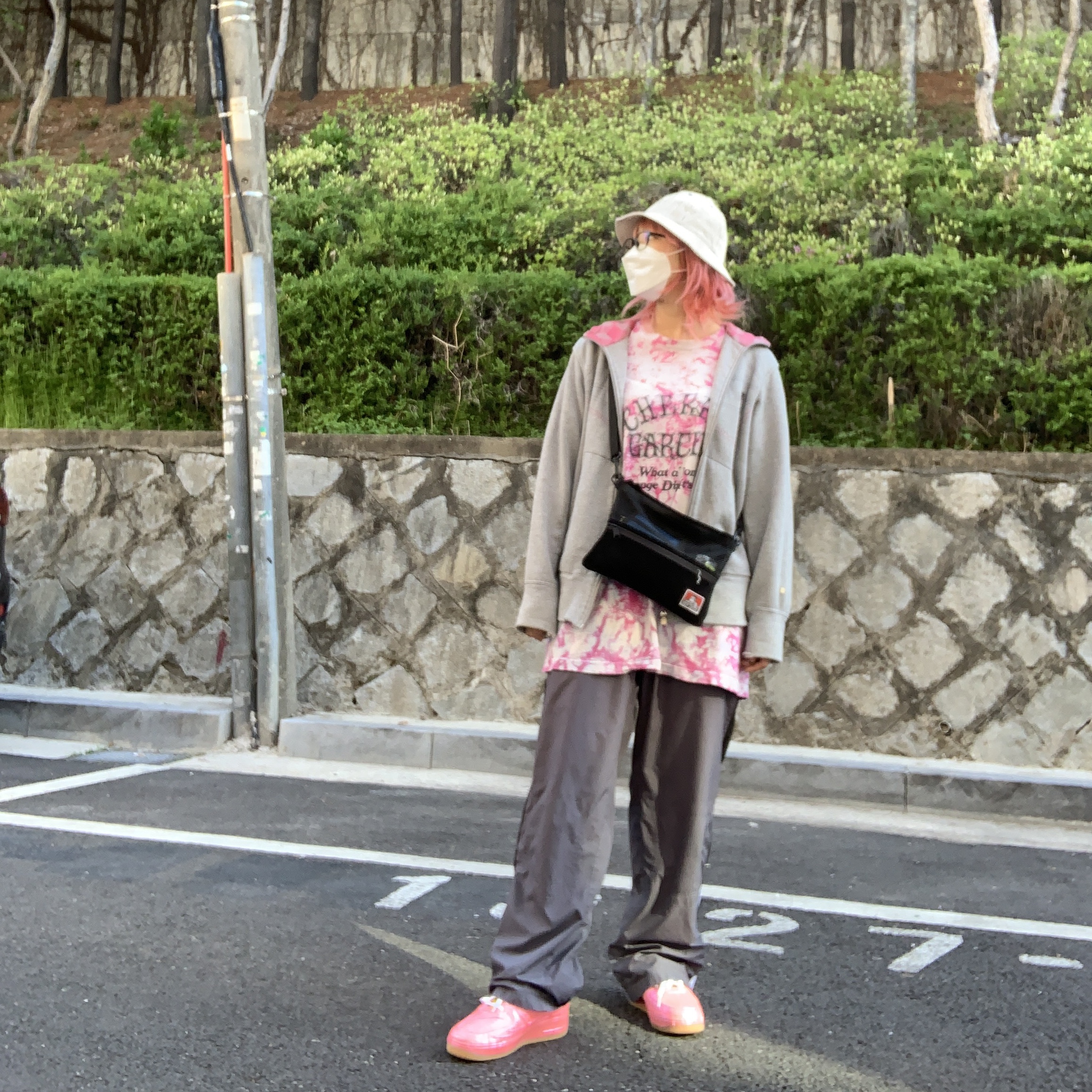 Nike Air Force 1 Experimental Racer Pink, Nike Air Force 1 Experimental Black 착용 스타일