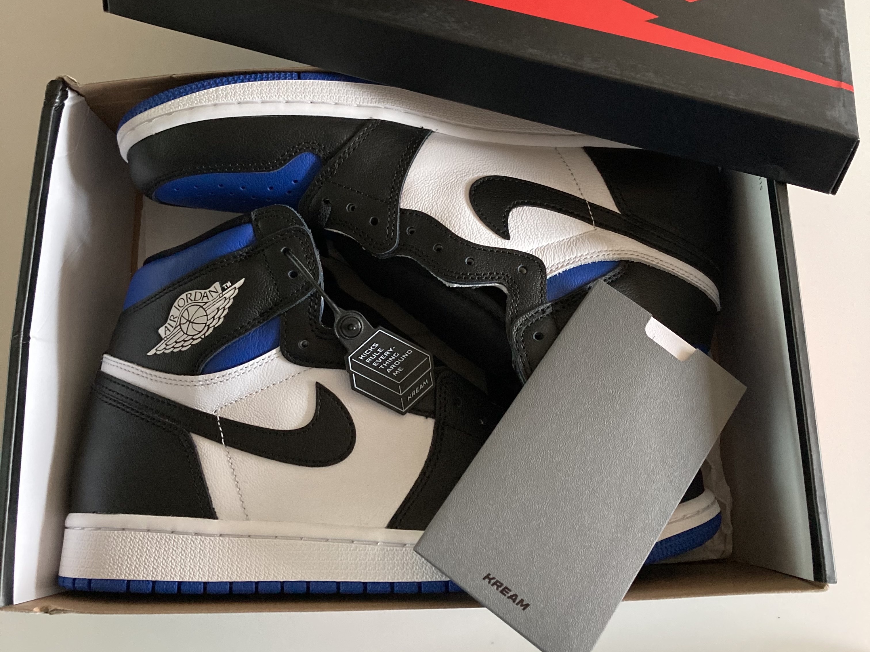 Jordan 1 Retro High OG Royal Toe 착용 스타일 - 3