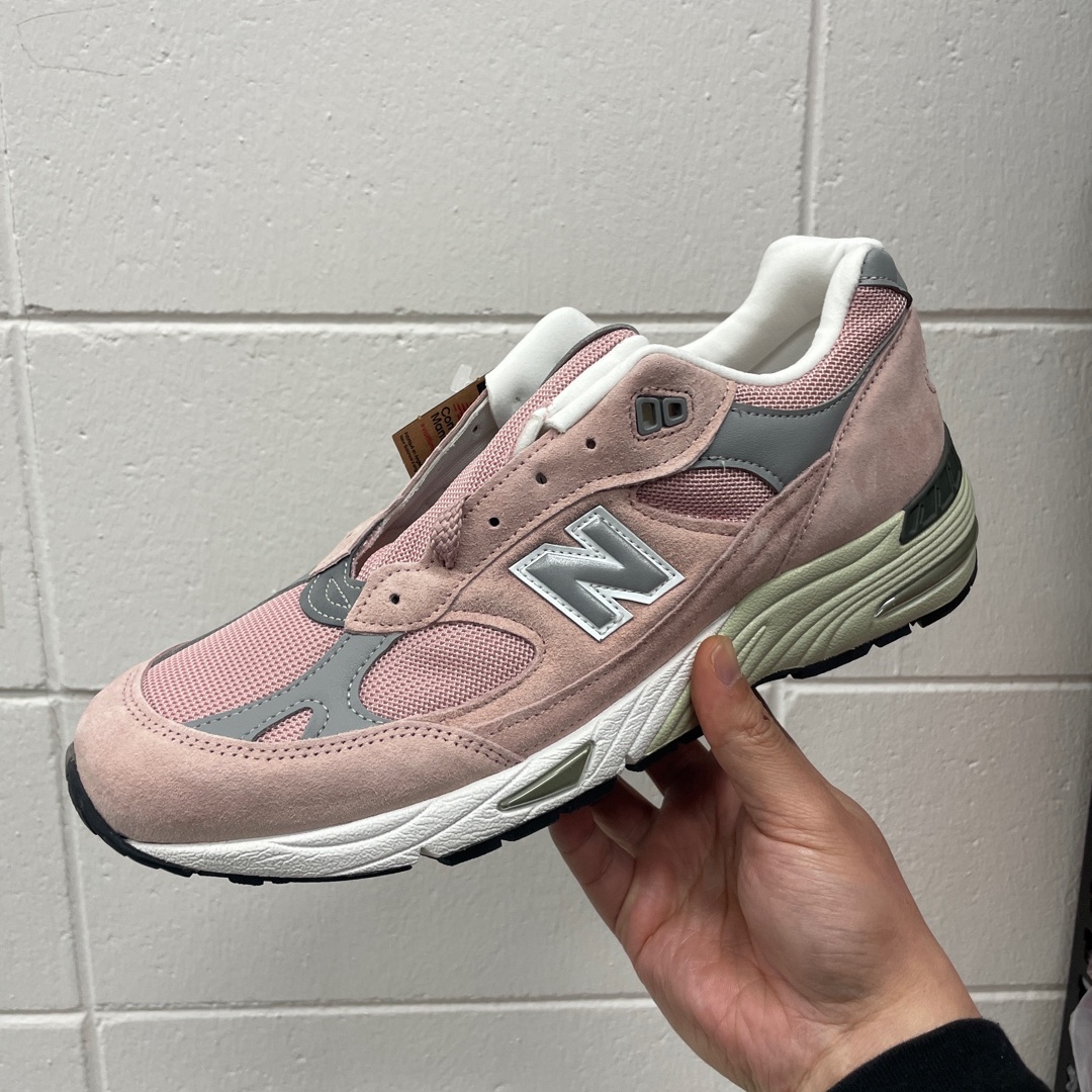 New Balance 991 Made in UK Shy Pink 착용 스타일