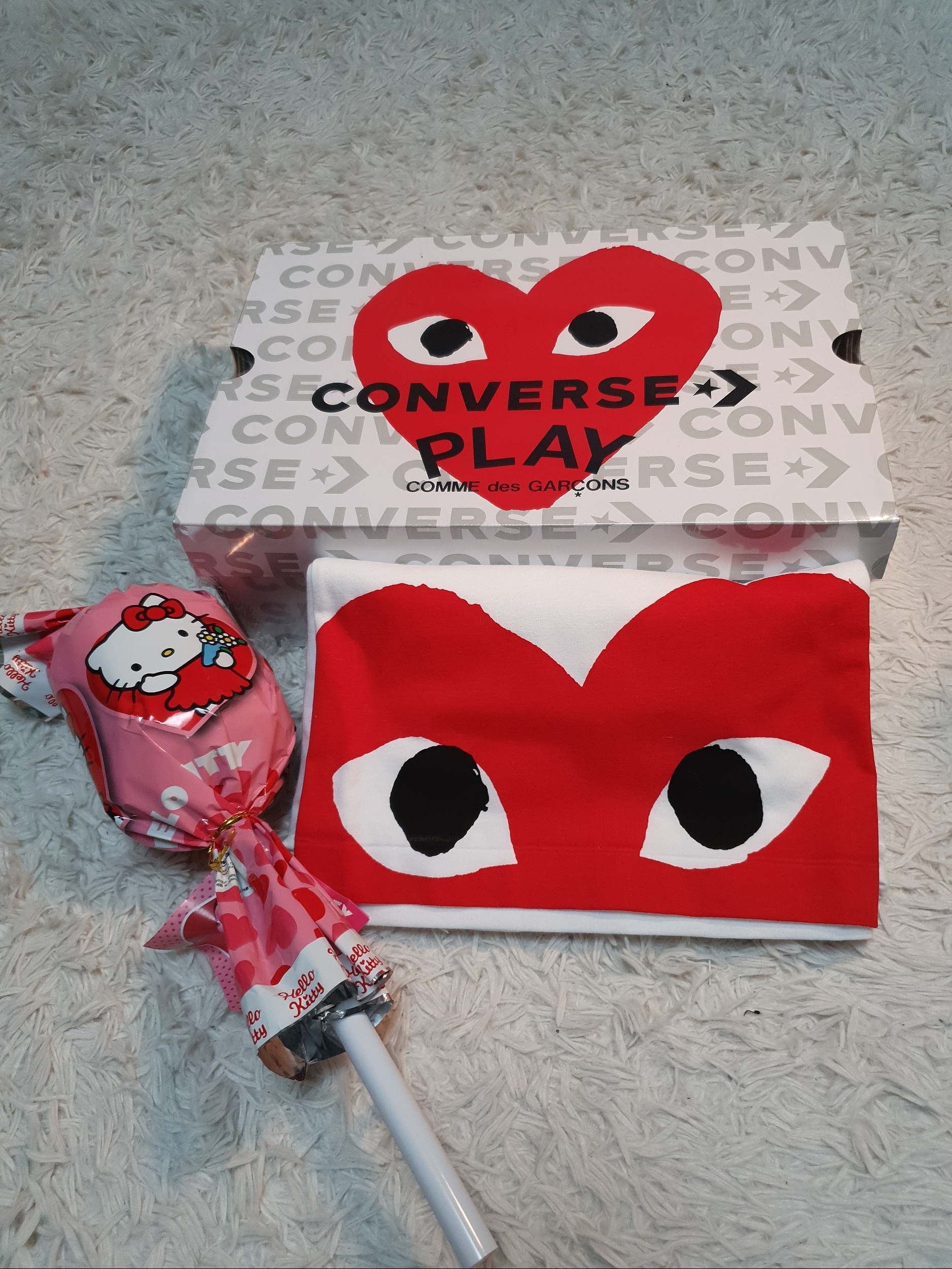 Converse x Play Comme des Garcons Chuck 70 Ox White 착용 스타일 - 2