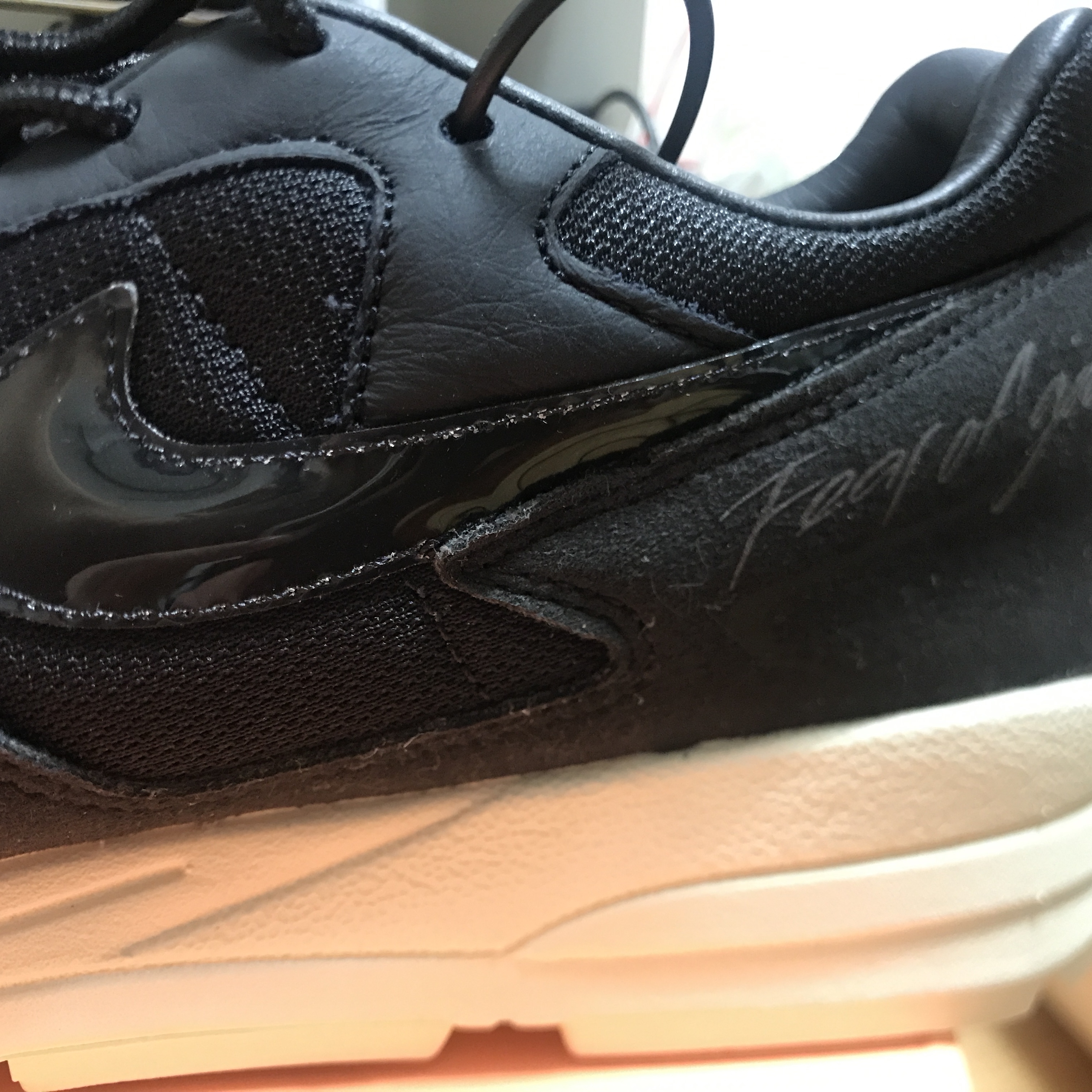 Nike x Fear of God Air Skylon 2 Black Sail 착용 스타일 - 2
