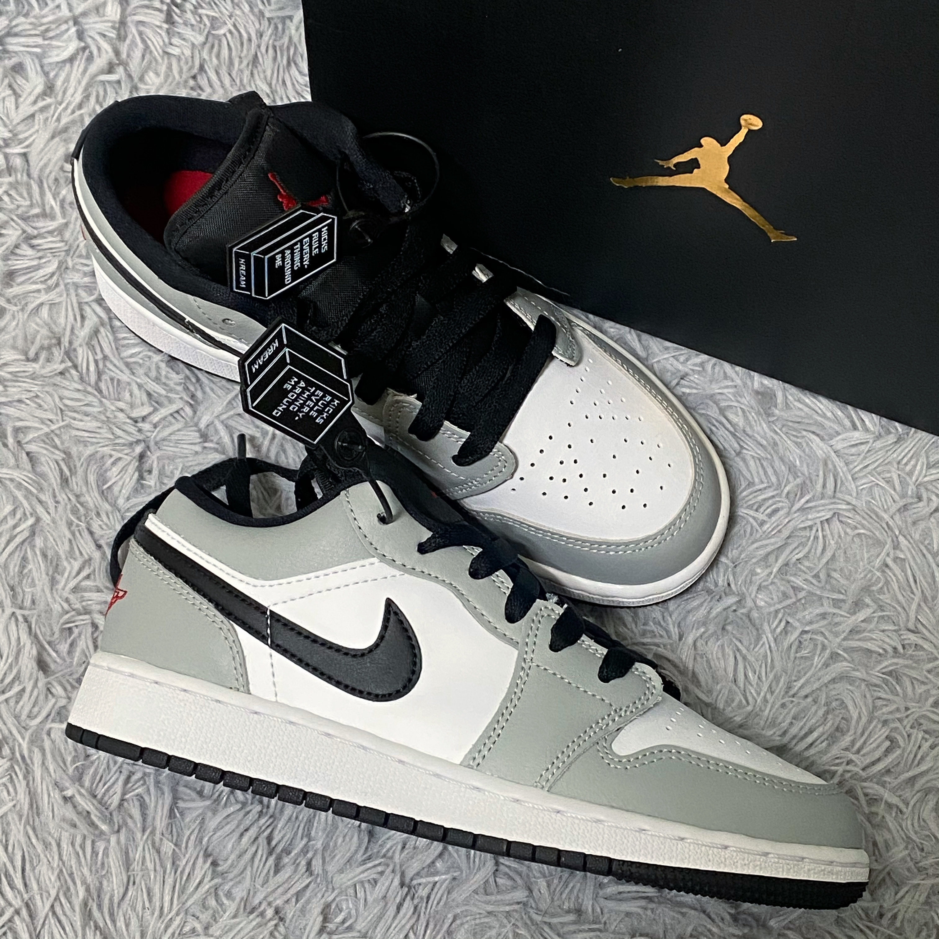 Jordan 1 Low Light Smoke Grey 착용 스타일