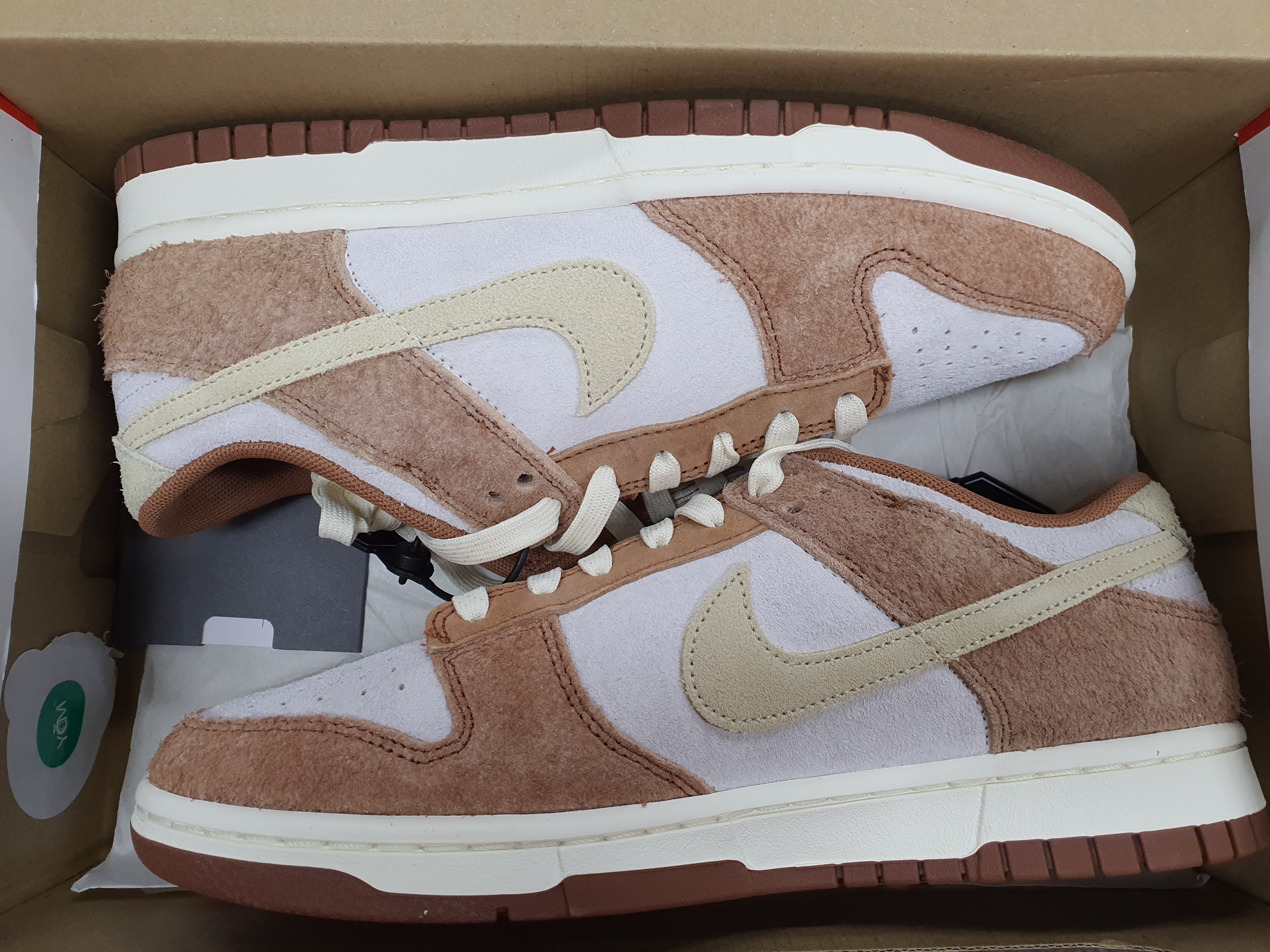 Nike Dunk Low Pro Premium Medium Curry 착용 스타일
