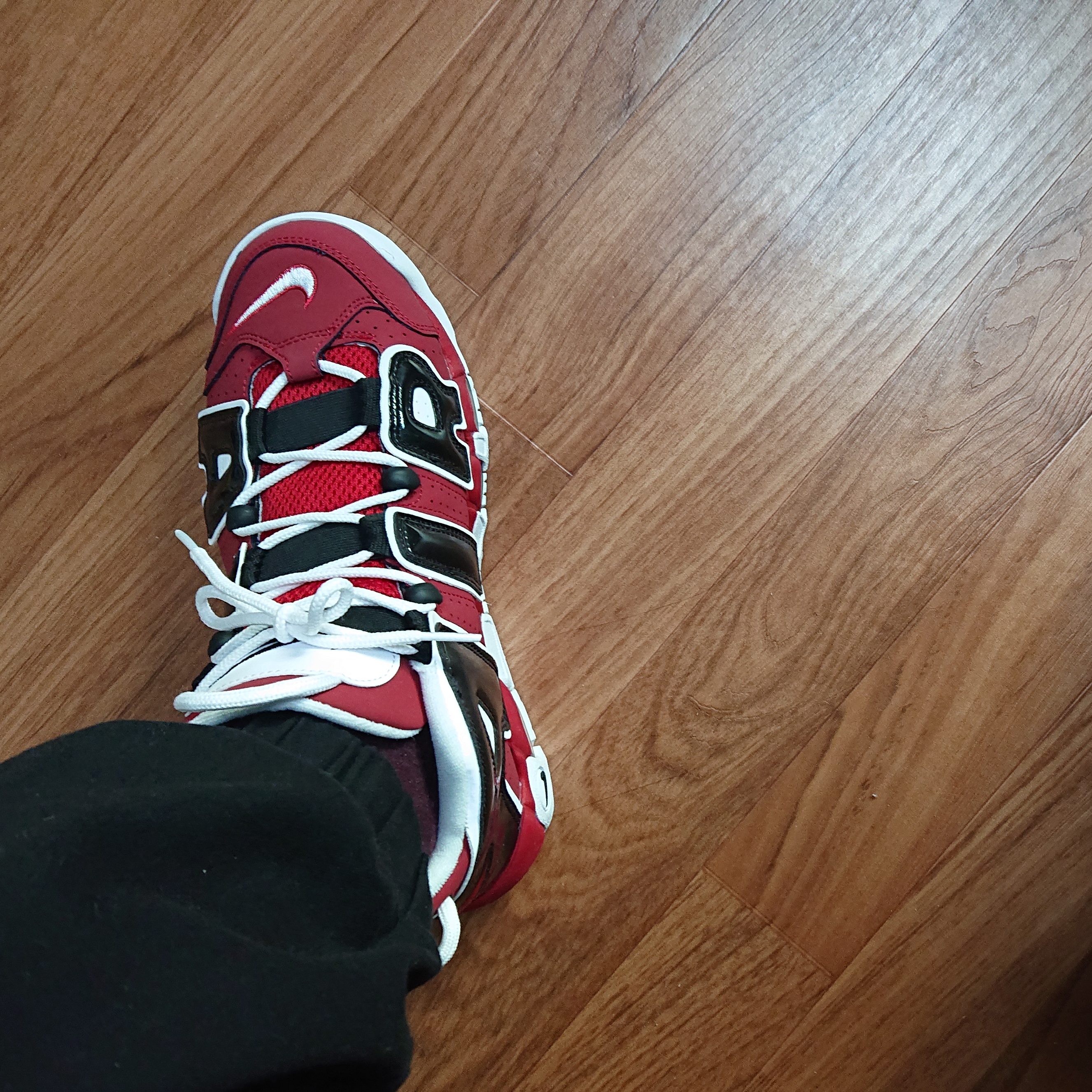 Nike Air More Uptempo 96 Bulls 2021 착용 스타일 - 3