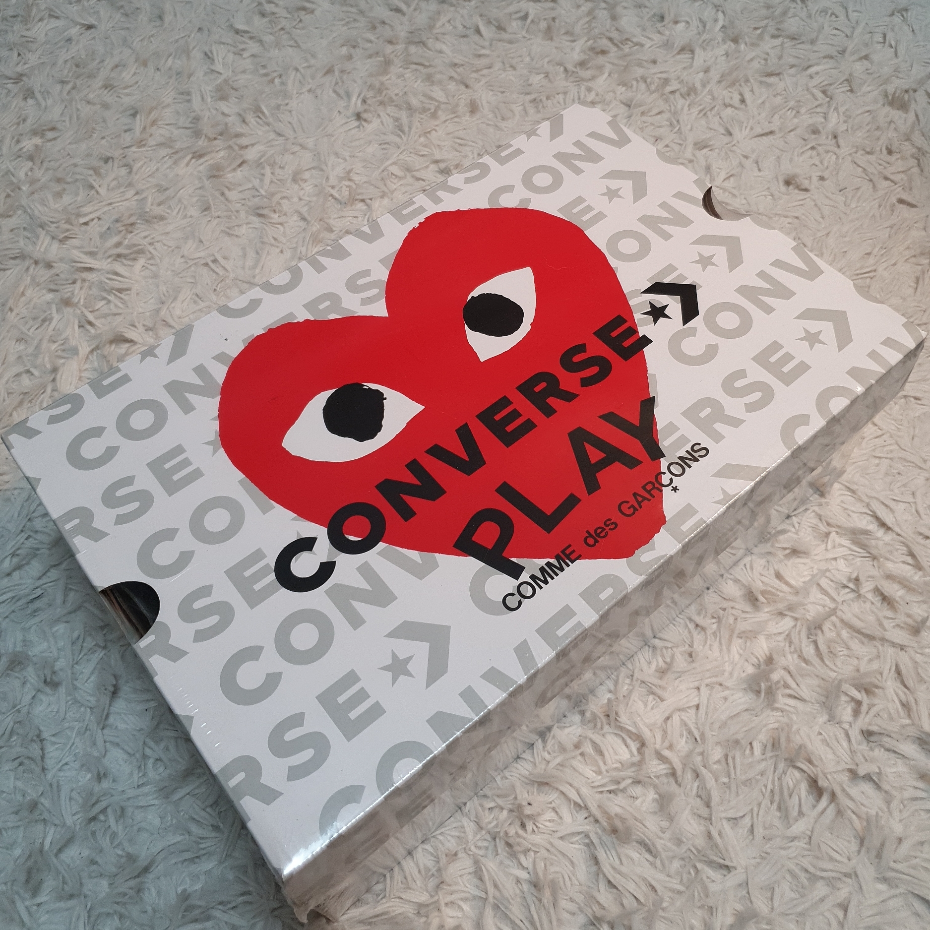 Converse x Play Comme des Garcons Chuck 70 Ox White 착용 스타일