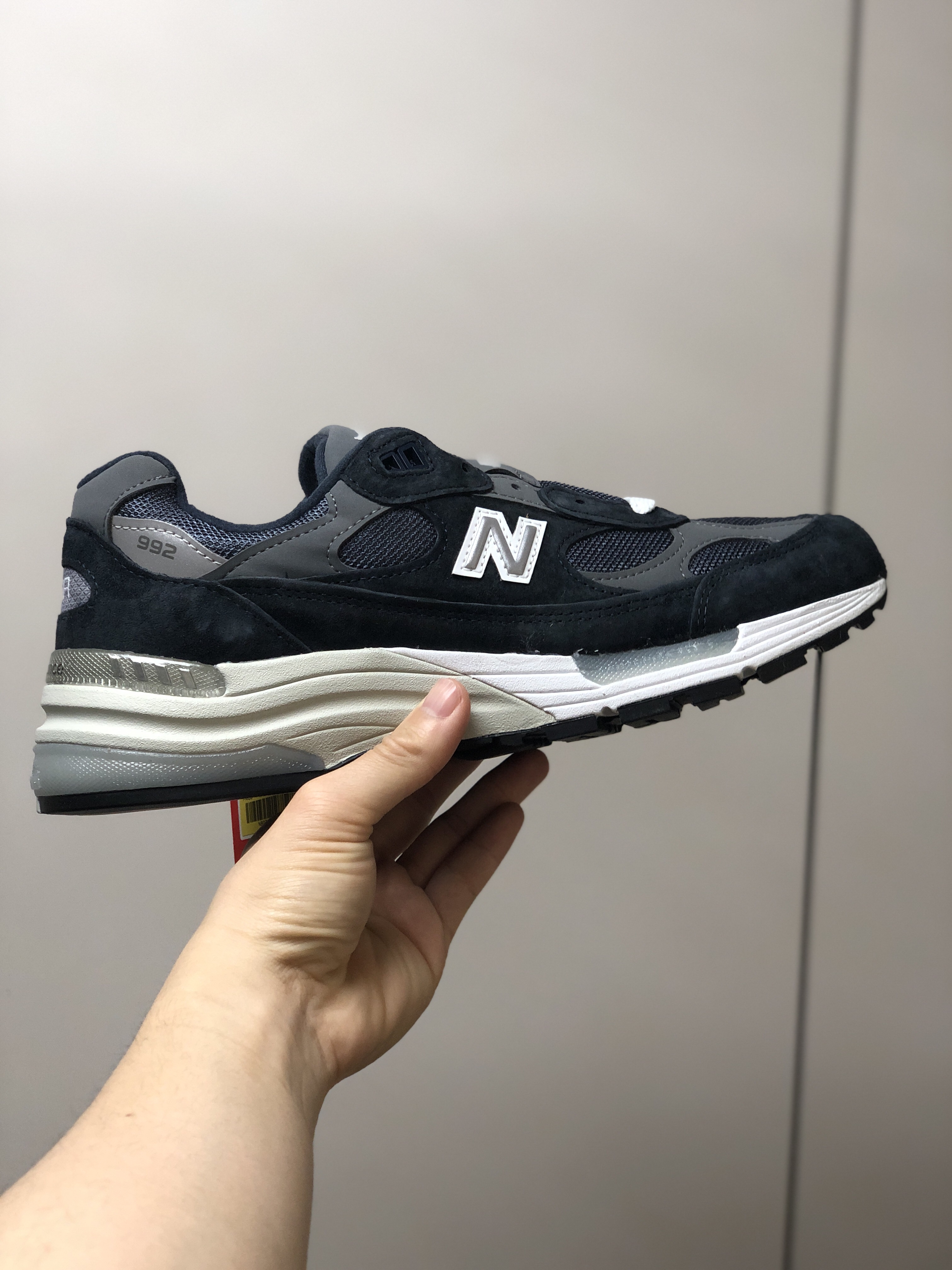 New Balance 992 Made in USA Navy 착용 스타일
