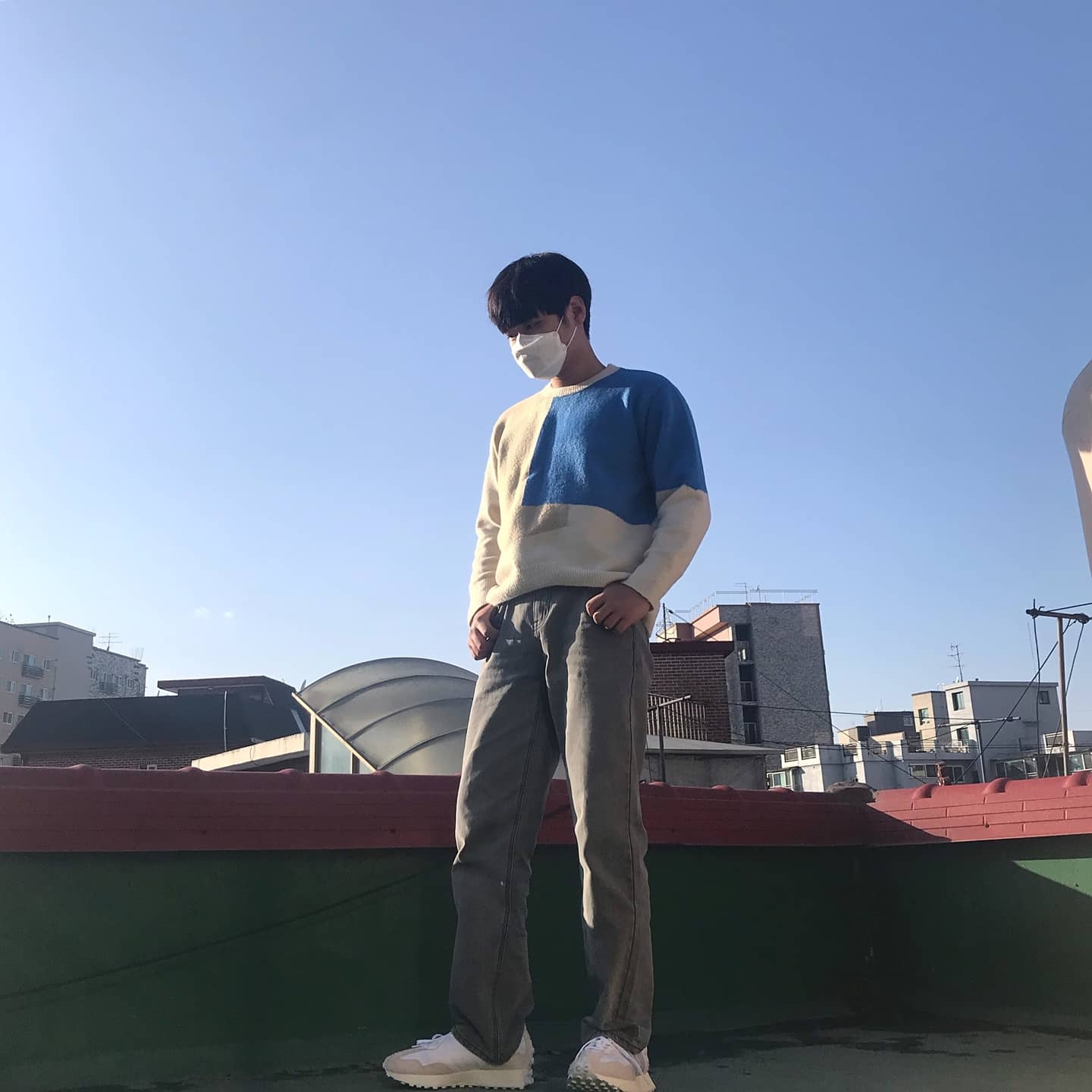 (W) New Balance 327 White Moonbeam 착용 스타일 - 1