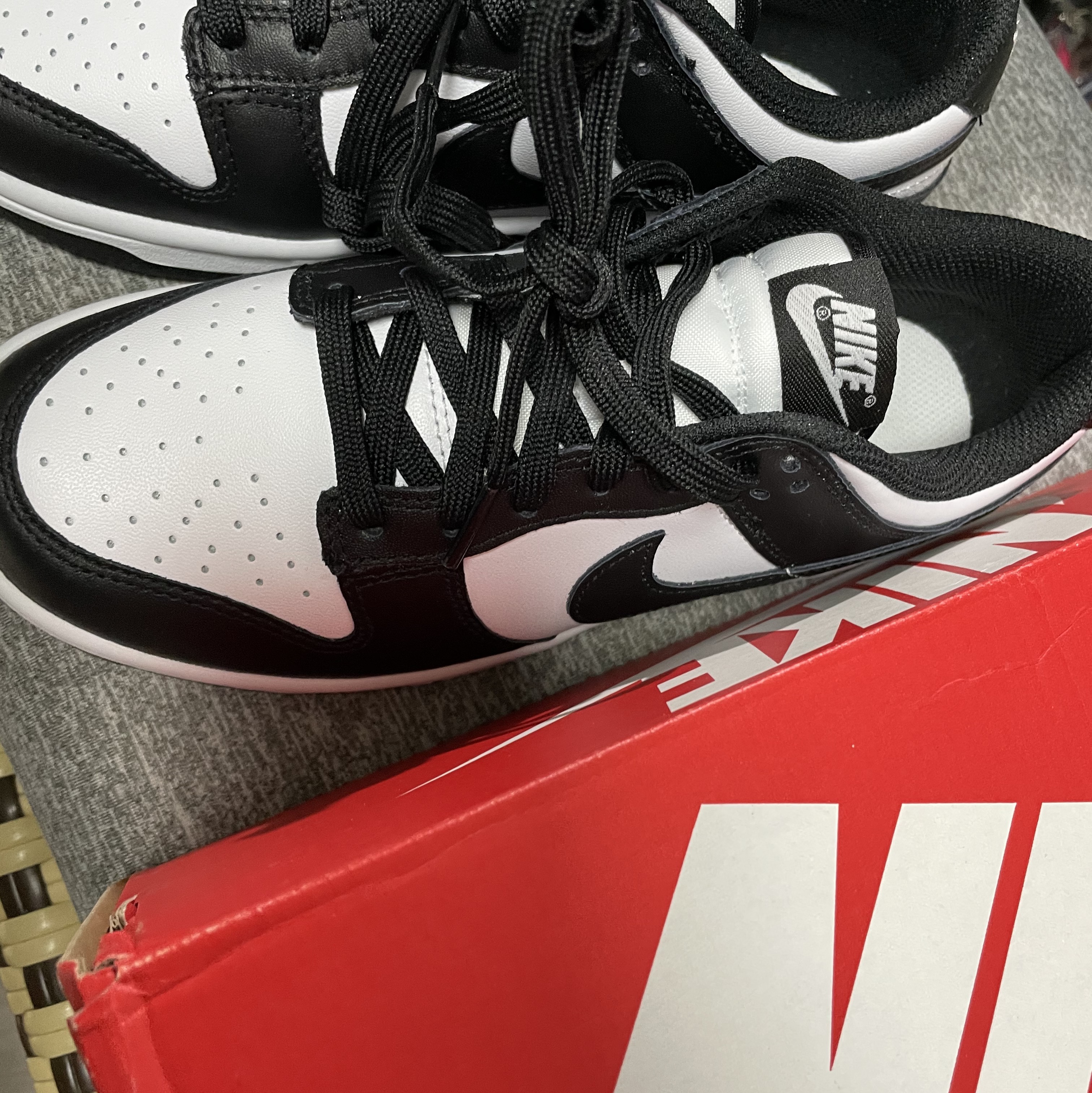 Nike Dunk Low Retro Black, (W) Nike Dunk Low Black 착용 스타일 - 1
