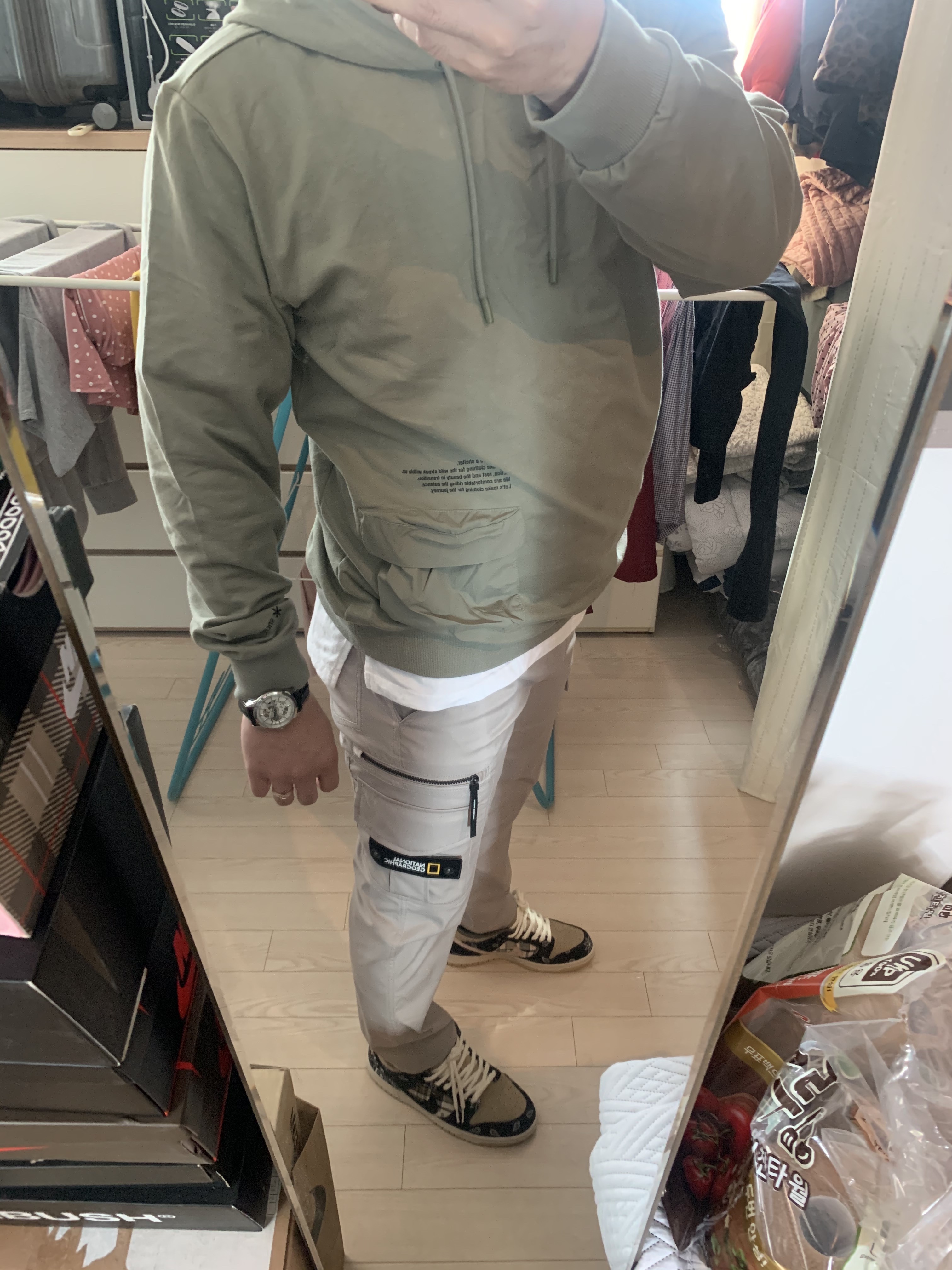 Nike x Travis Scott SB Dunk Low 착용 스타일 - 1