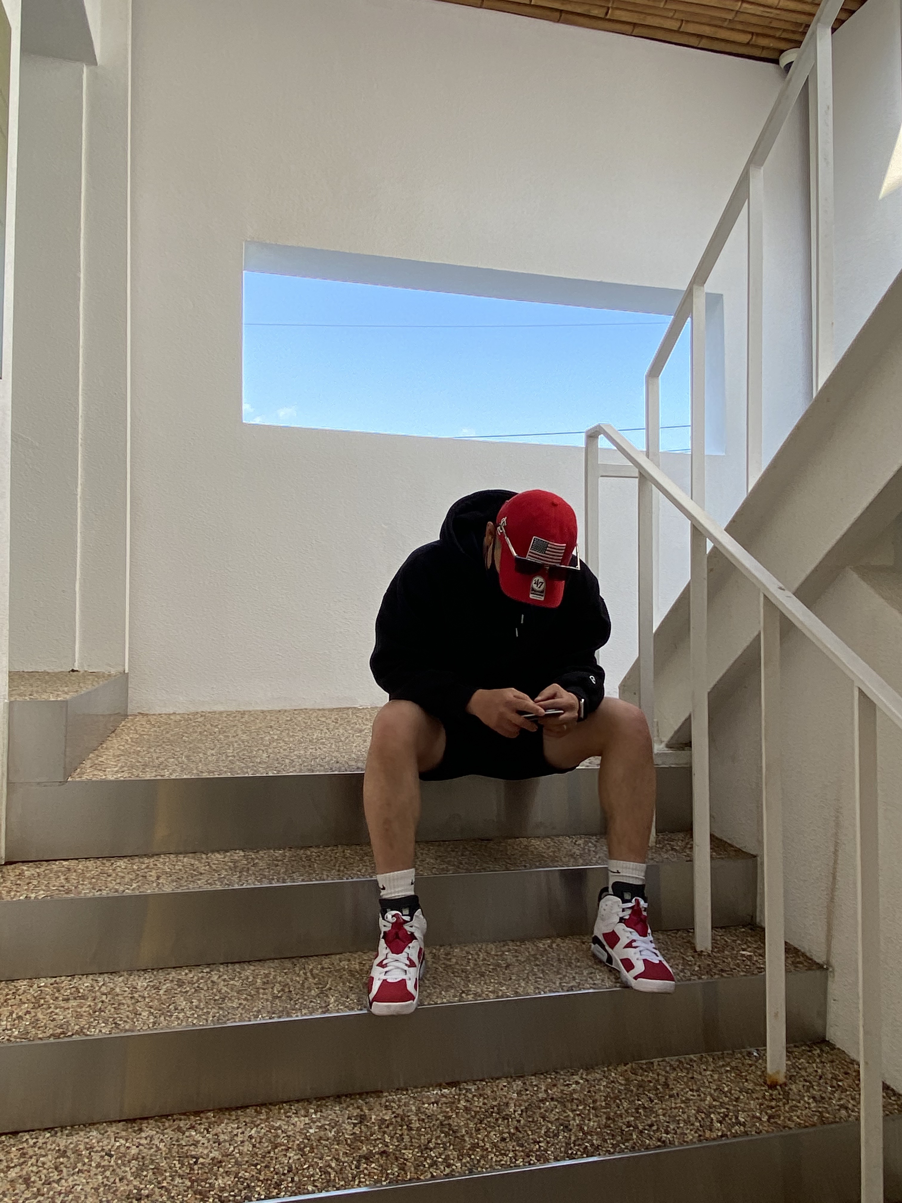 Jordan 6 Retro Carmine 2021 착용 스타일 - 2