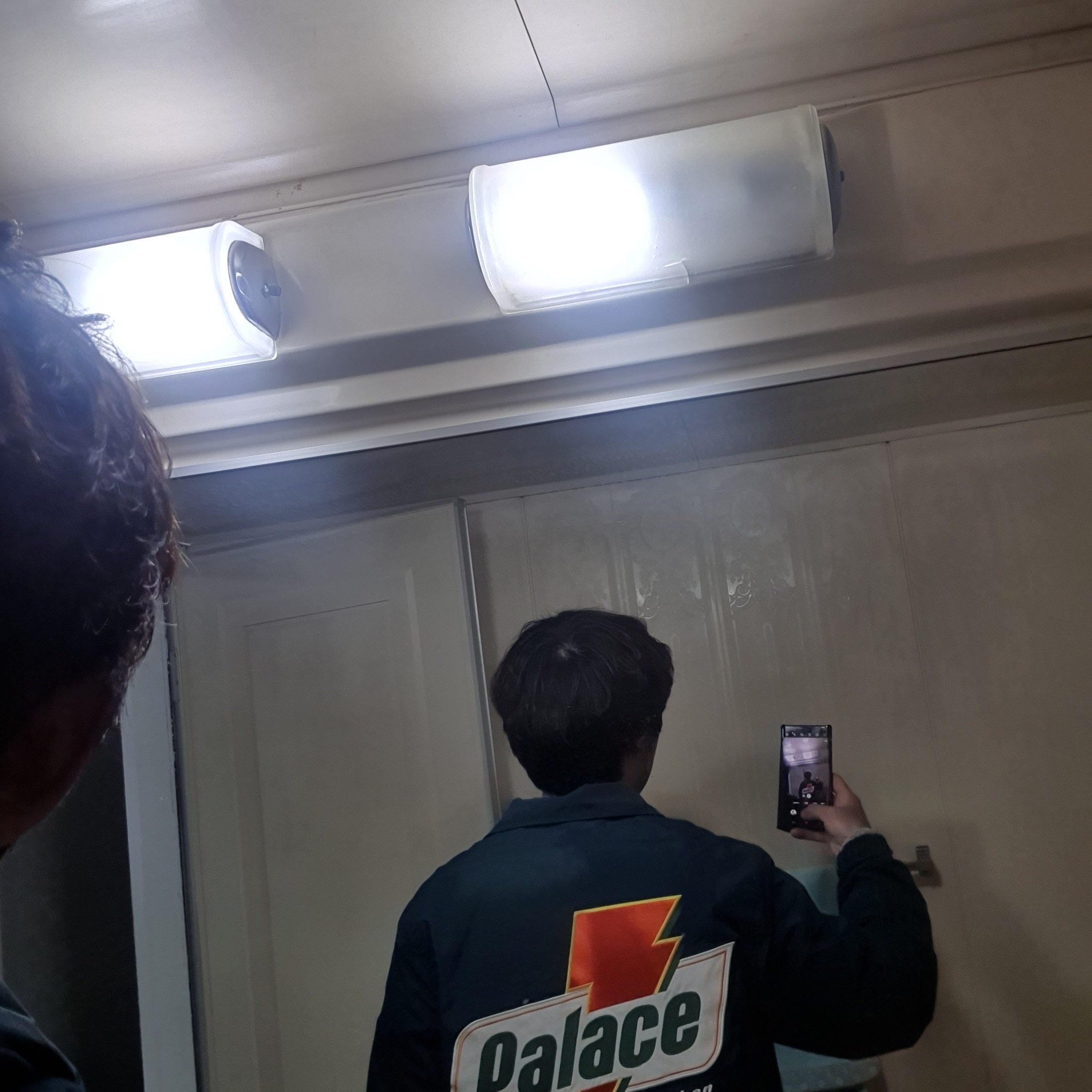Palace Sugar Coach Jacket Dark Green - 21SS 착용 스타일 - 3