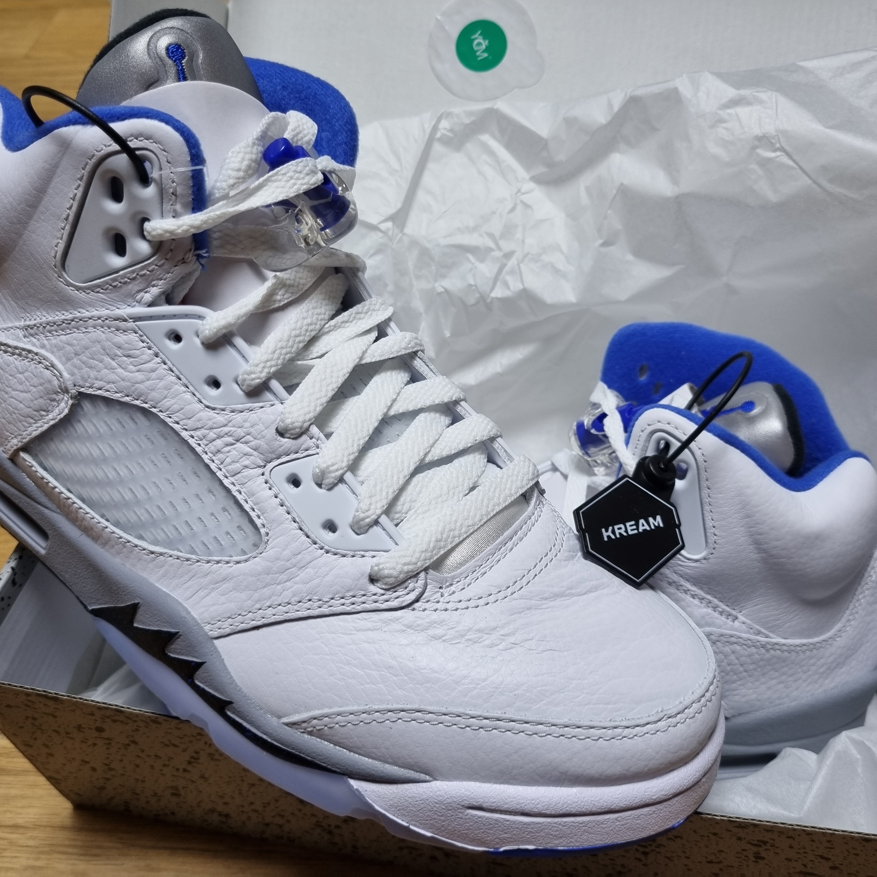 Jordan 5 Retro Stealth 2.0 착용 스타일 - 4
